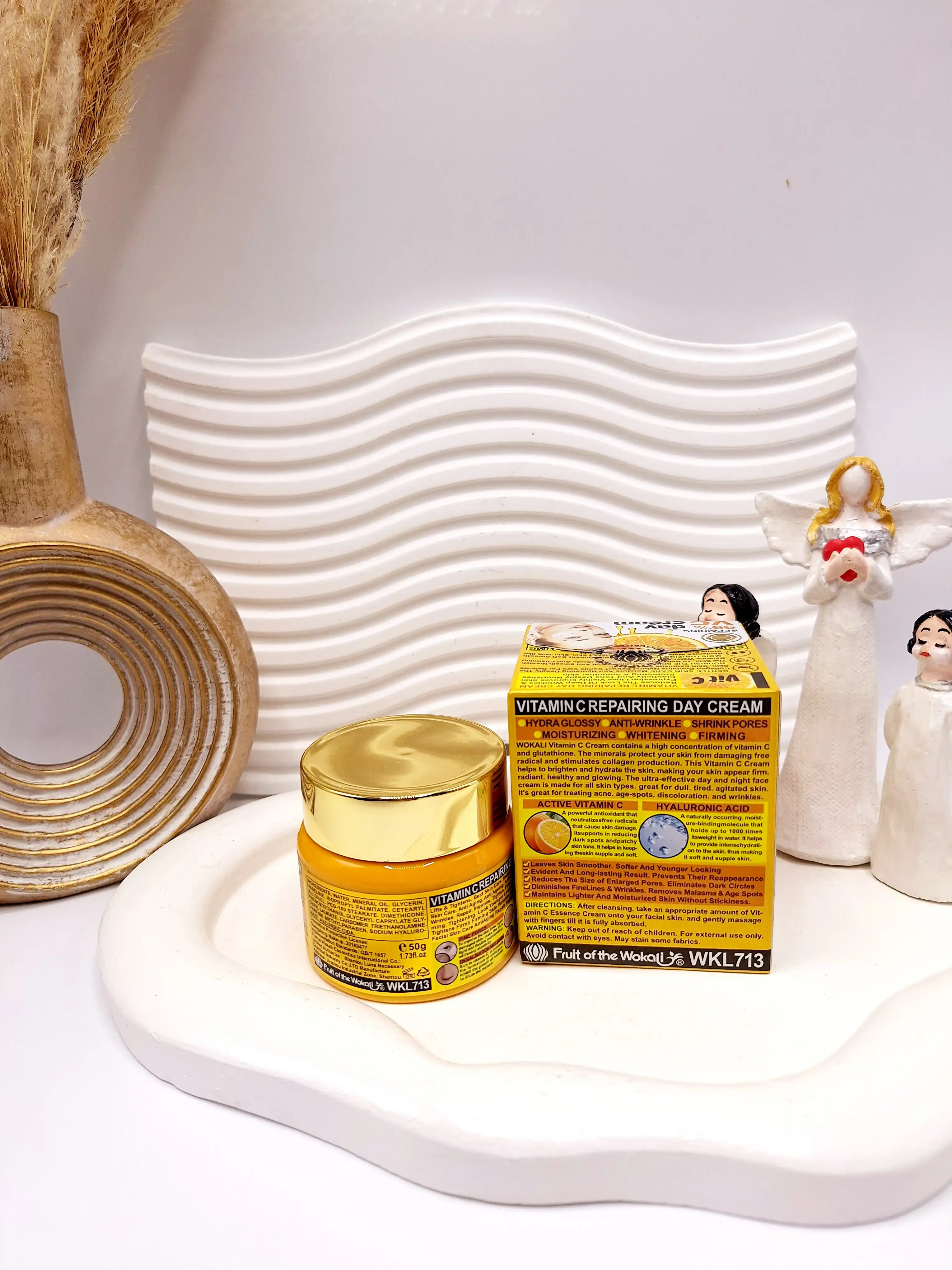 کرم جوانساز و ضد لک و روشن کننده قوی (روز) ویتامین سی برند وکالی اصل کد WKL713