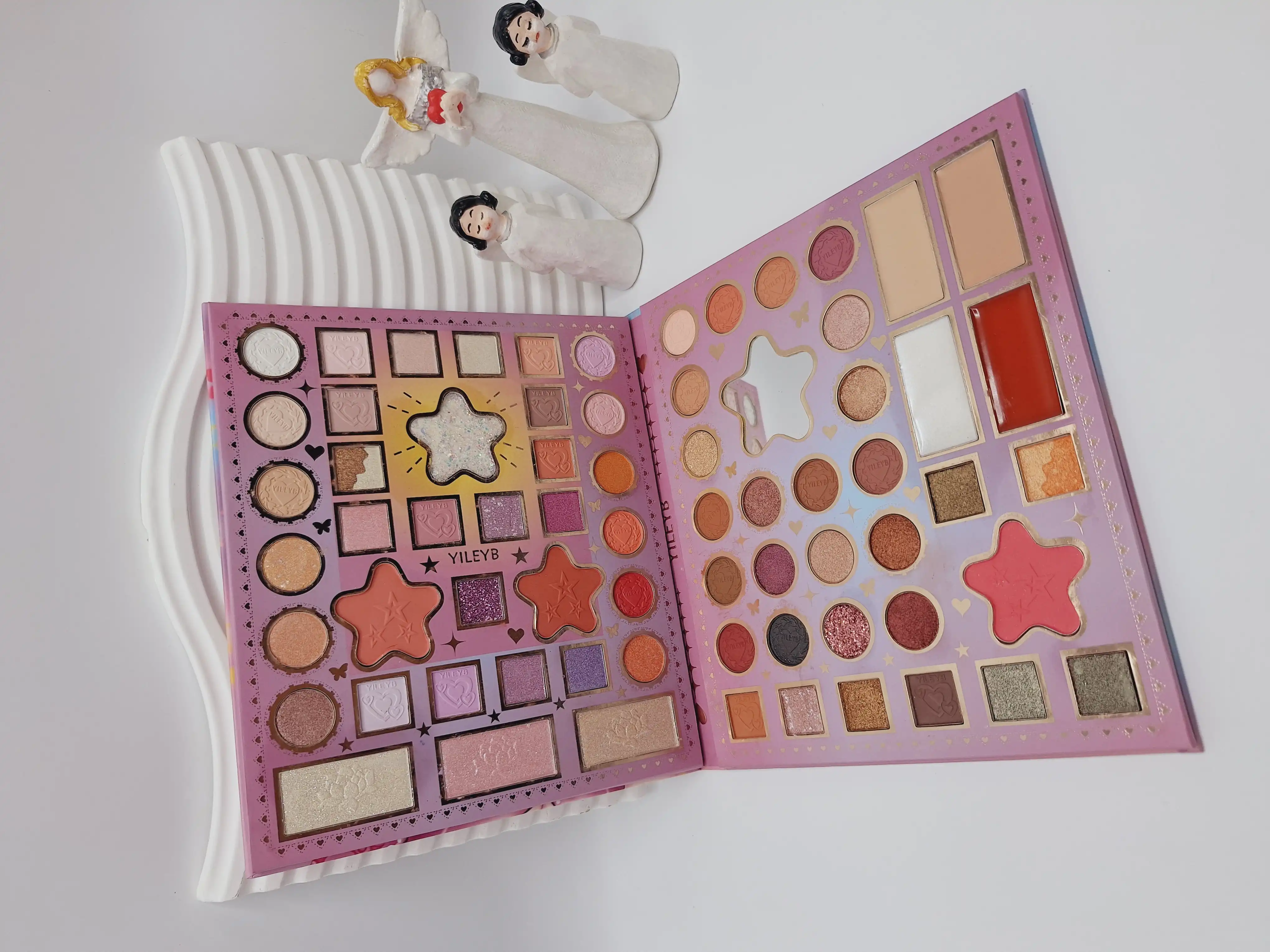 پالت سایت 68 رنگ مدل دختر کره ای جذاب کد YL-183