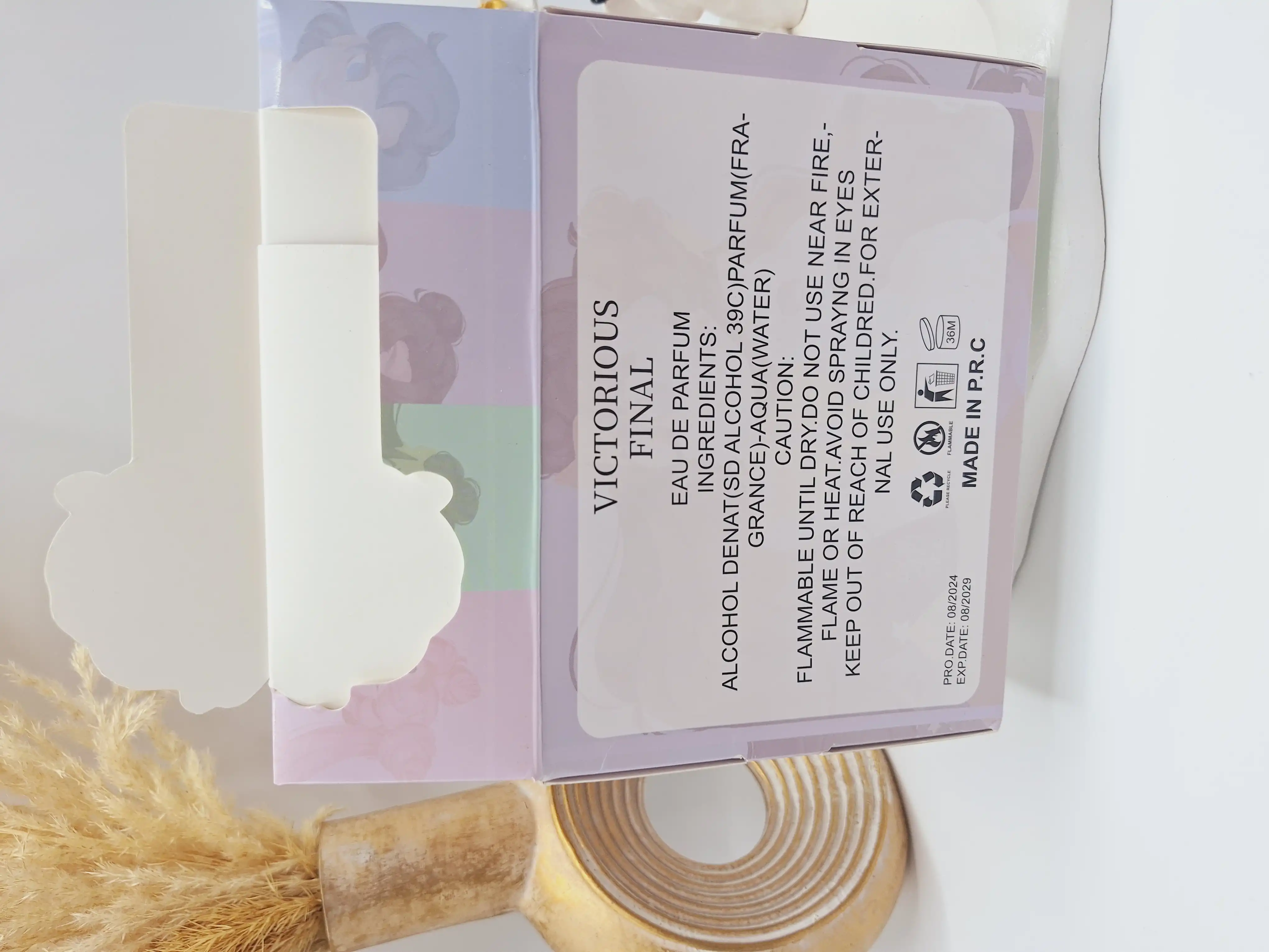 عطر قلمی رایحه فانتزی طرح دخترک کد 6620