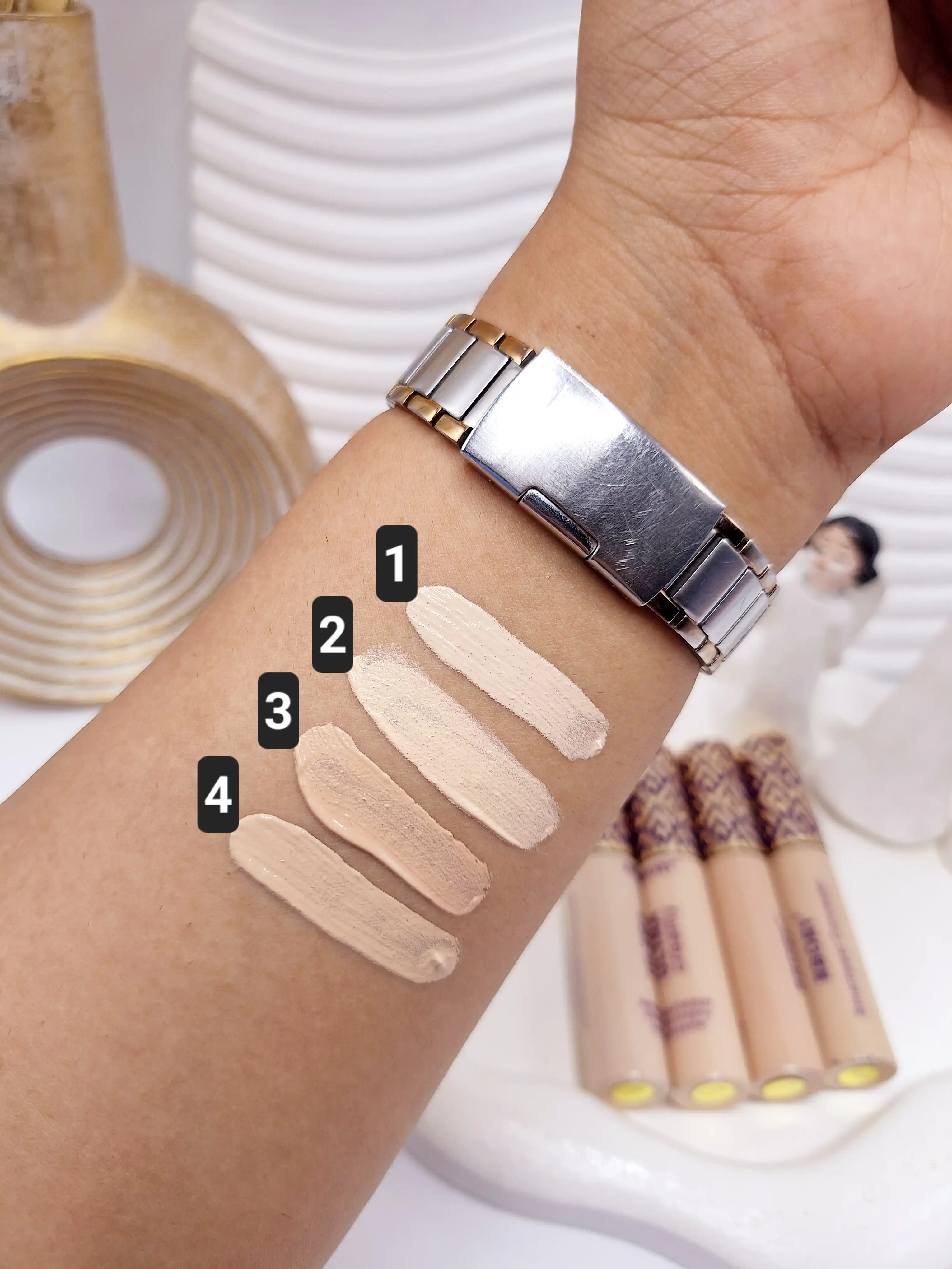 کانسیلر اورجینال مات و مخملی با پوشانندگی بالا برند RBORY ULTRA کد R01001