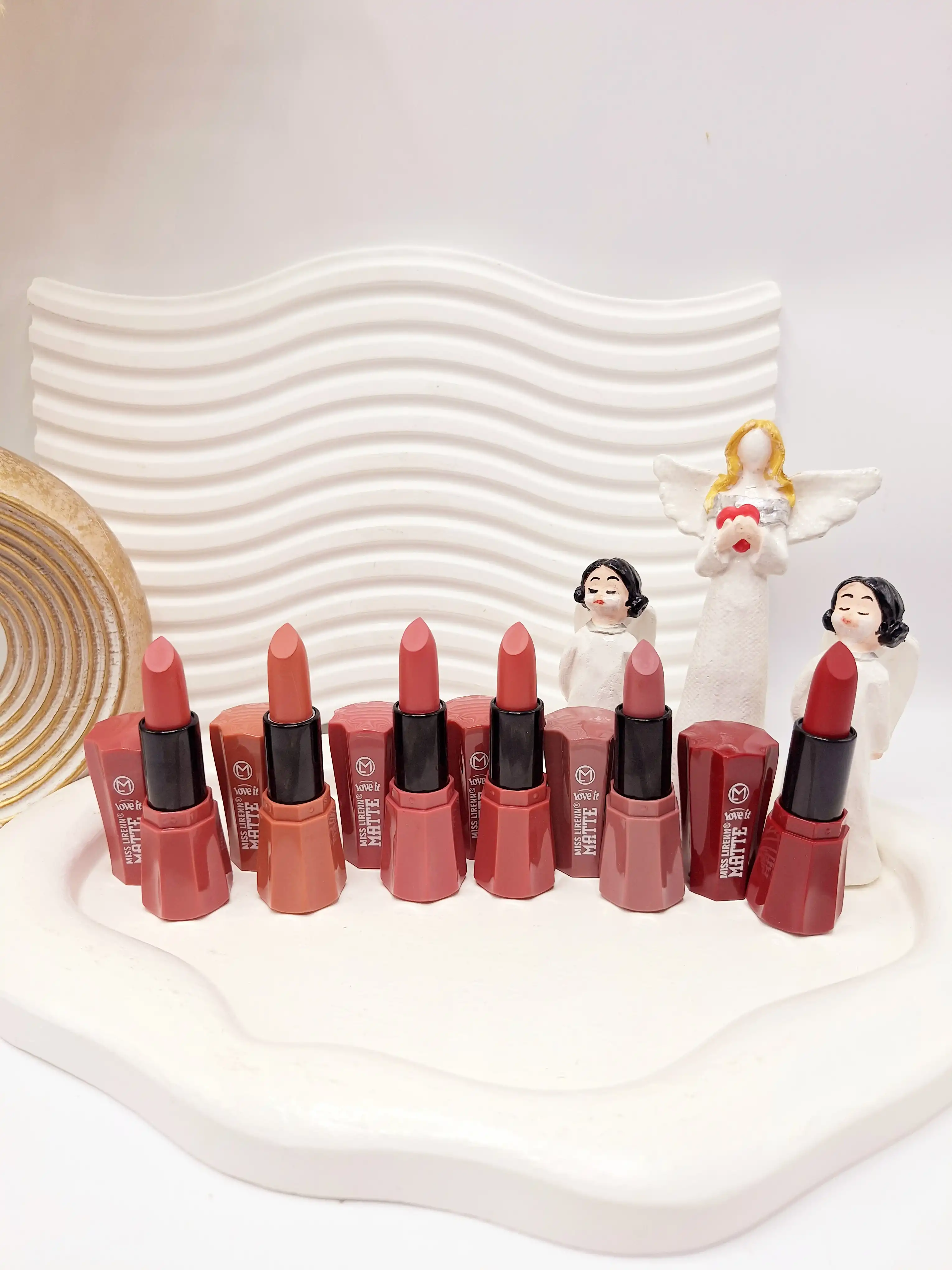 رژ 6 تایی جامد پوکه ستاره برند miss lirenn کد6221