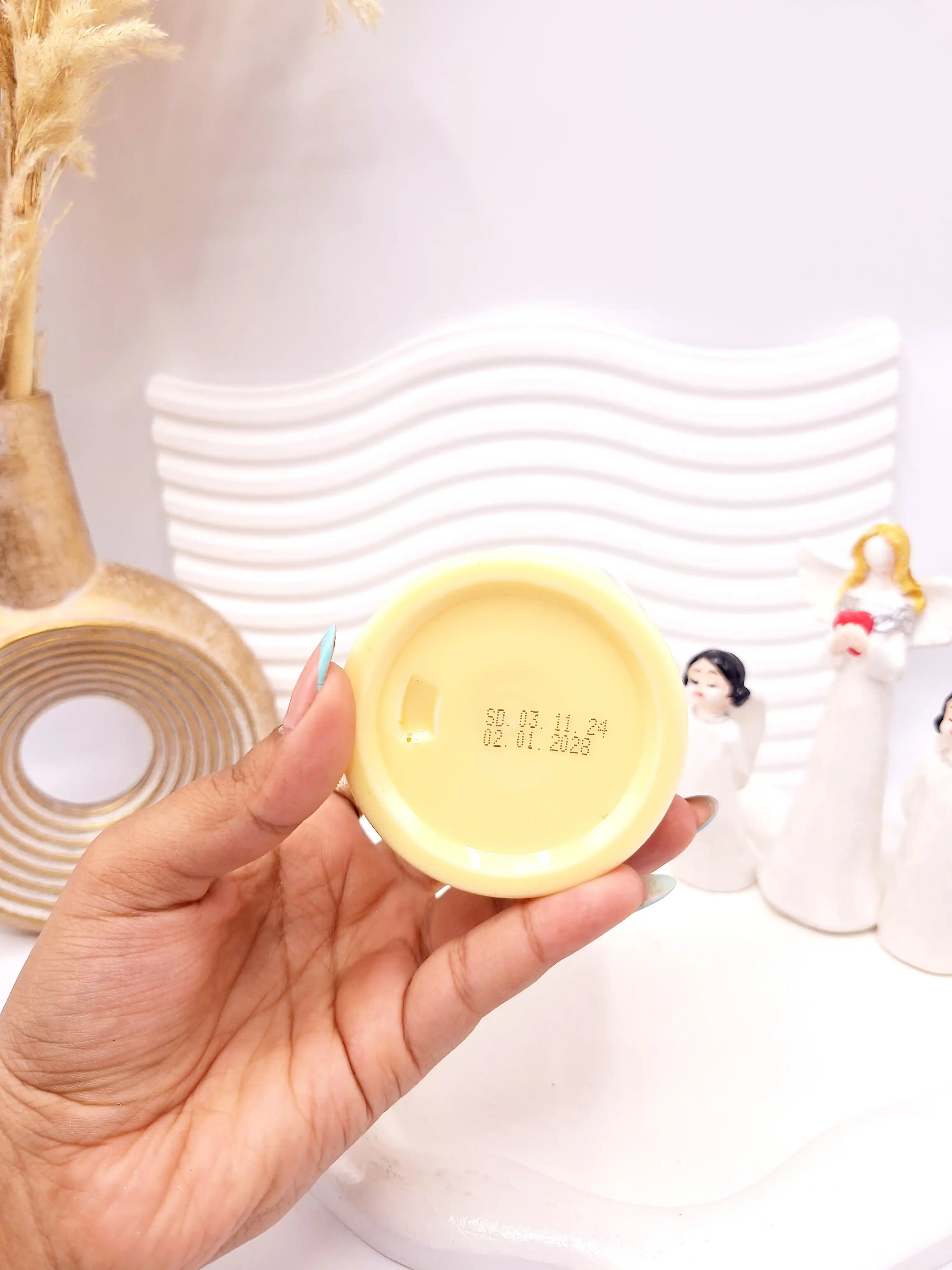 کره بدن رایحه انبه حجم 200 گرم برند sador کد 8021