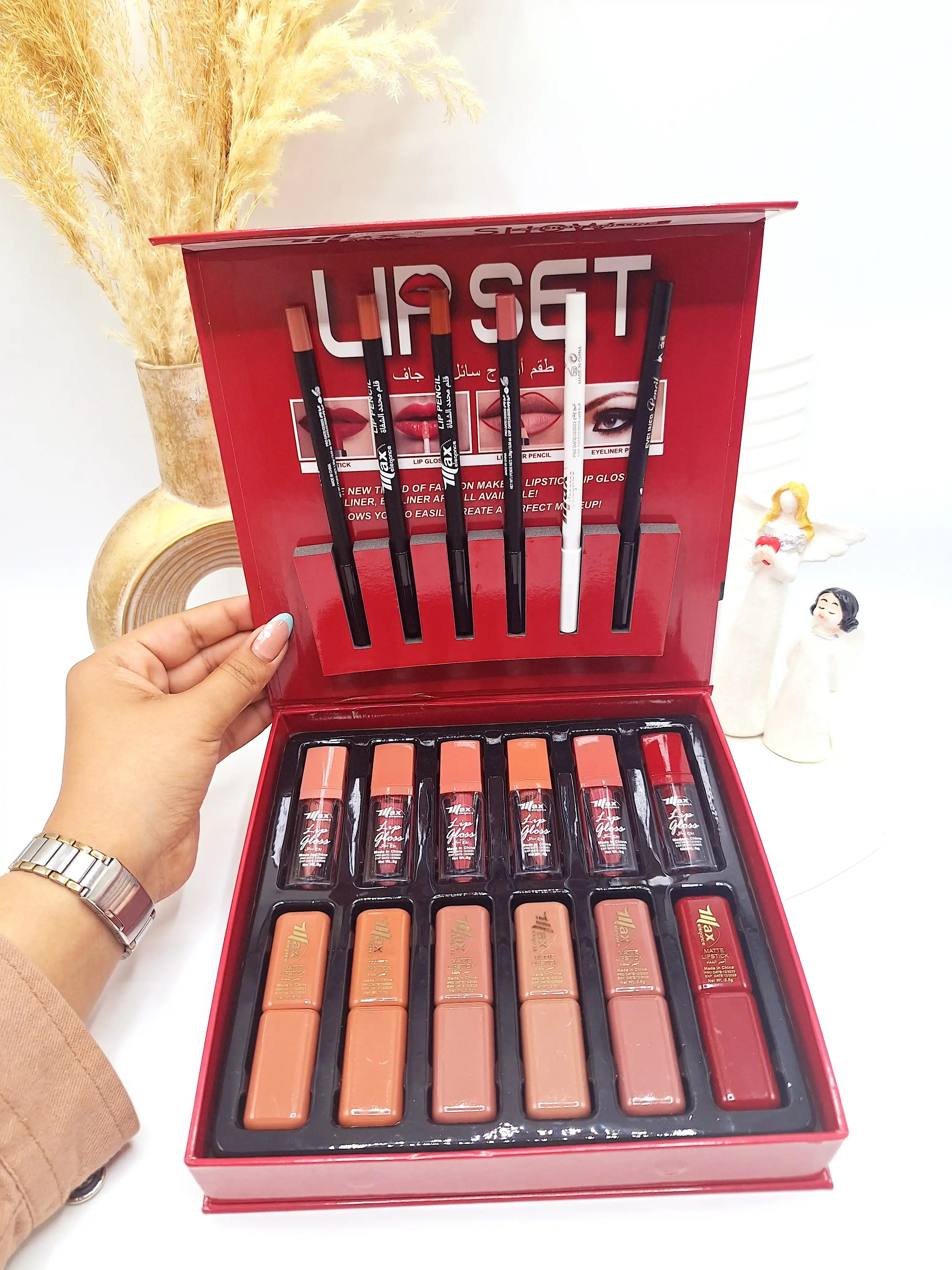 پک کامل رژ مایع و جامد به همراه خط لب و مداد چشم برند SHOW کد 9872