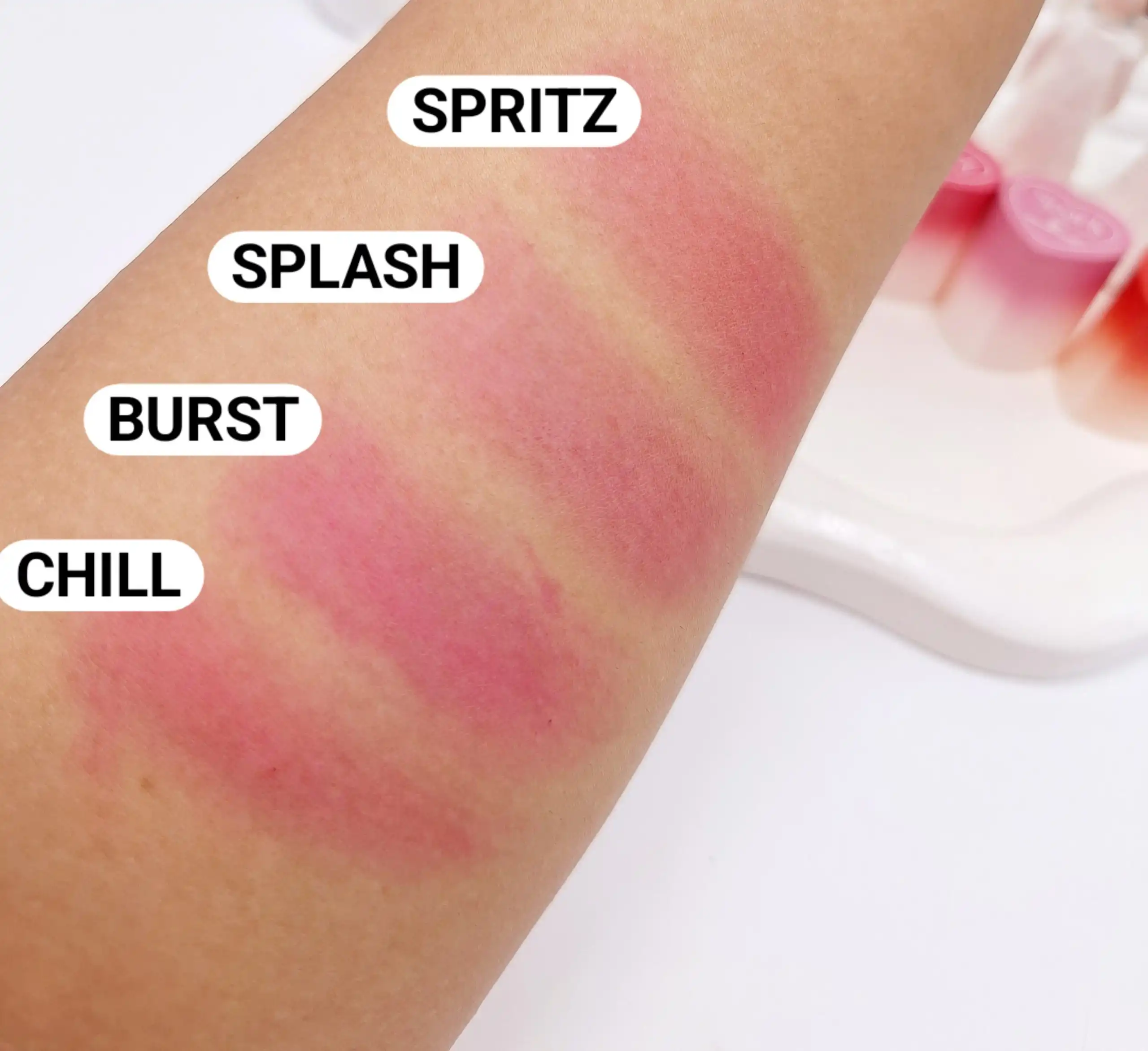 تینت لب ژله ای طرح قلبی برند اسنس کد GS257-B