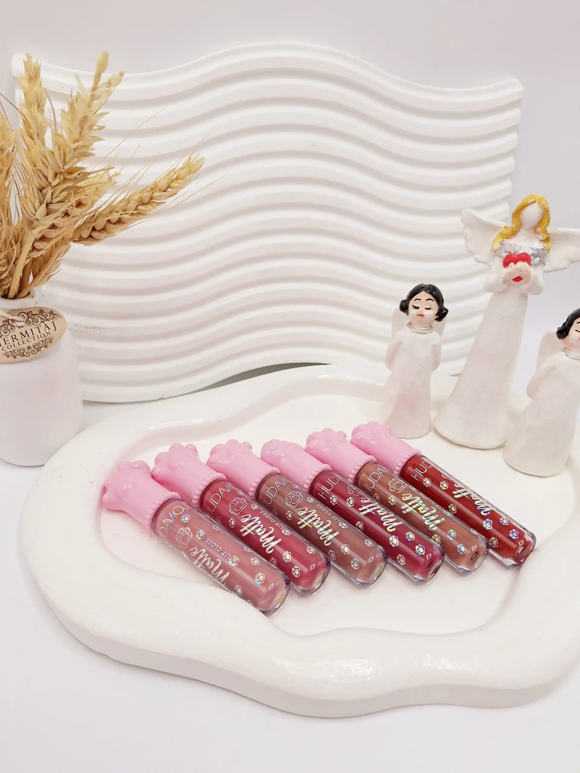 پک 6 تایی رژ مایع طرح پنجه صورتی برند هدا موجی کد 016