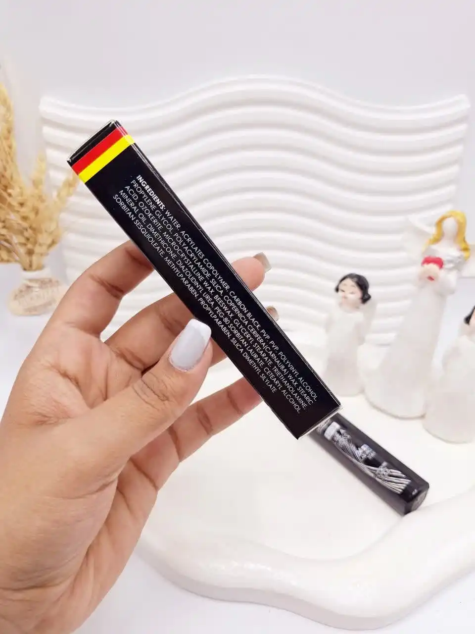 ریمل حجم دهنده و خرده مژه دار برند آرت اسکین کد 974024