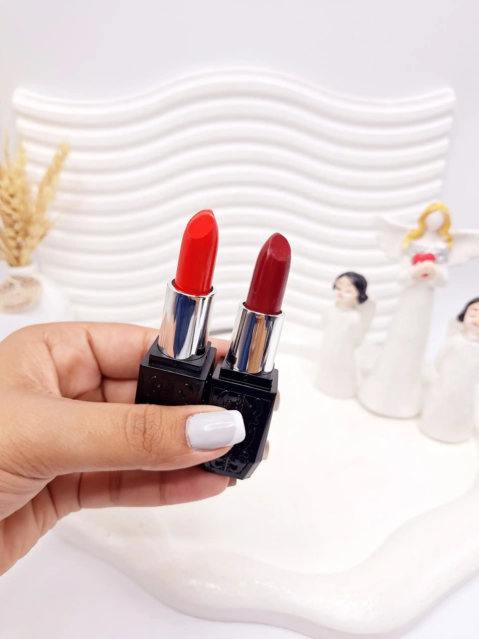 رژ لب جامد نرم و روان مدل دختر چینی کدAG8801