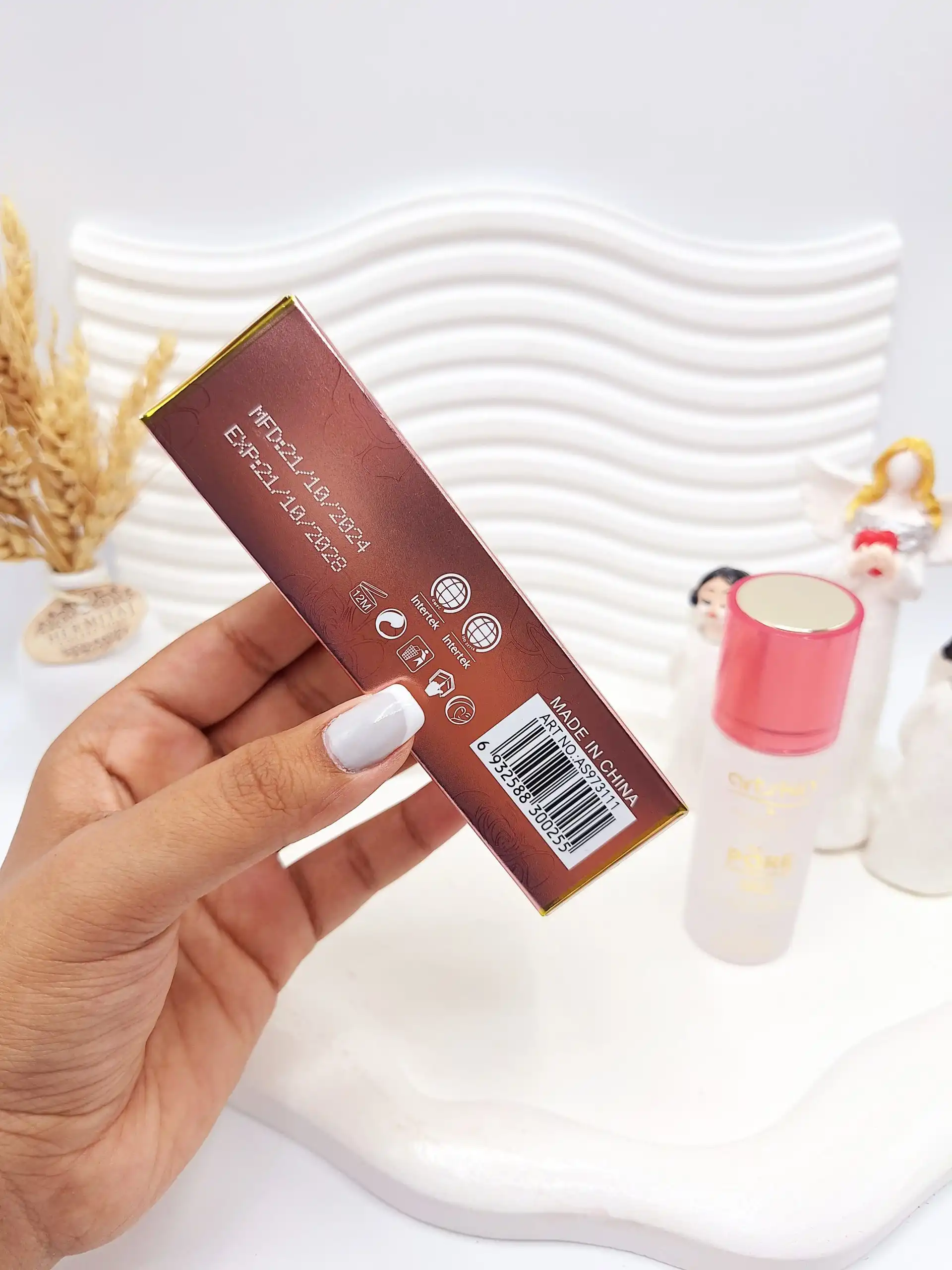 پرایمر بستن منافذ و مرطوب کننده و آبرسان برند آرت اسکین کد 973111