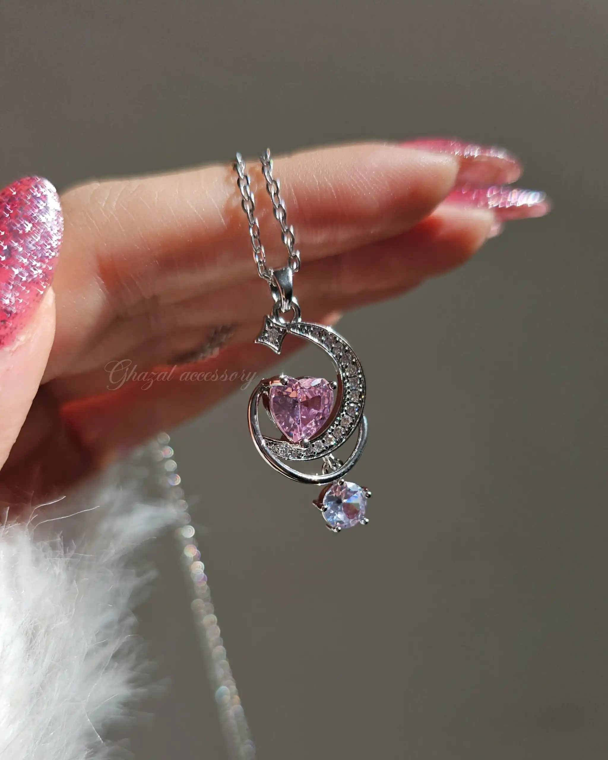 گردنبند زنانه سوارسکی ماه نگینی و قلب صورتی استیل