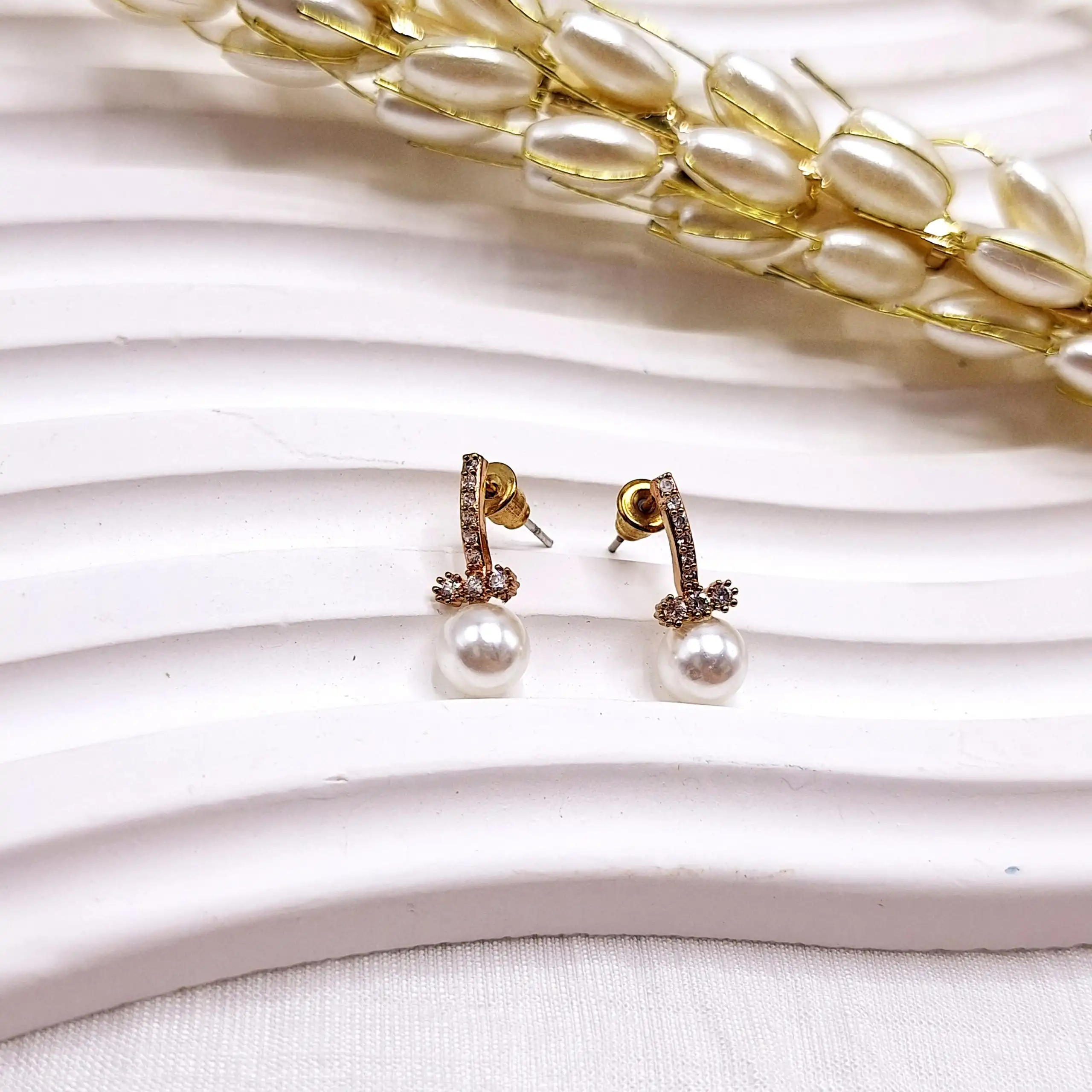 گوشواره مراوریدی میخی کد 05007