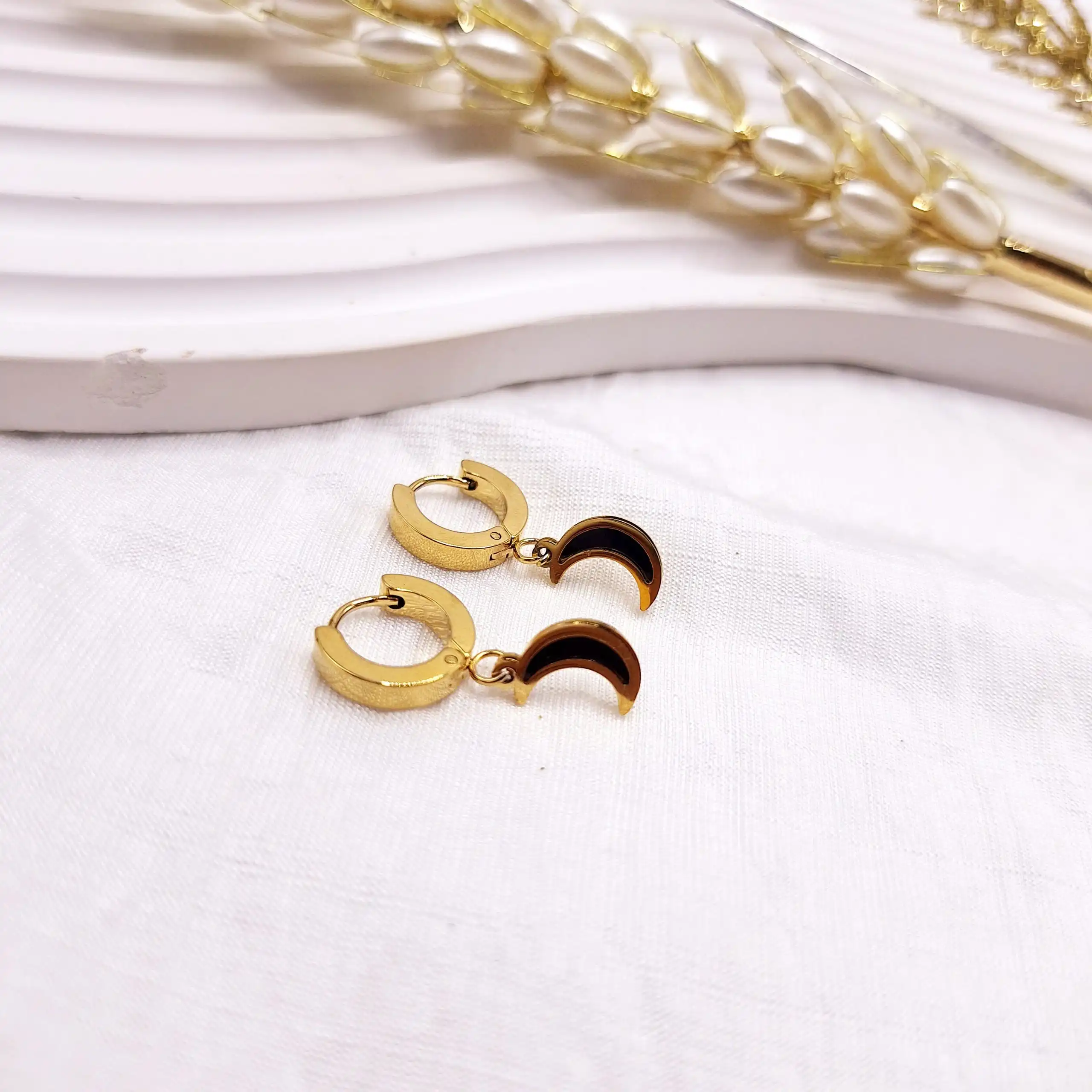 گوشواره تمام استیل طلایی طرح ماه