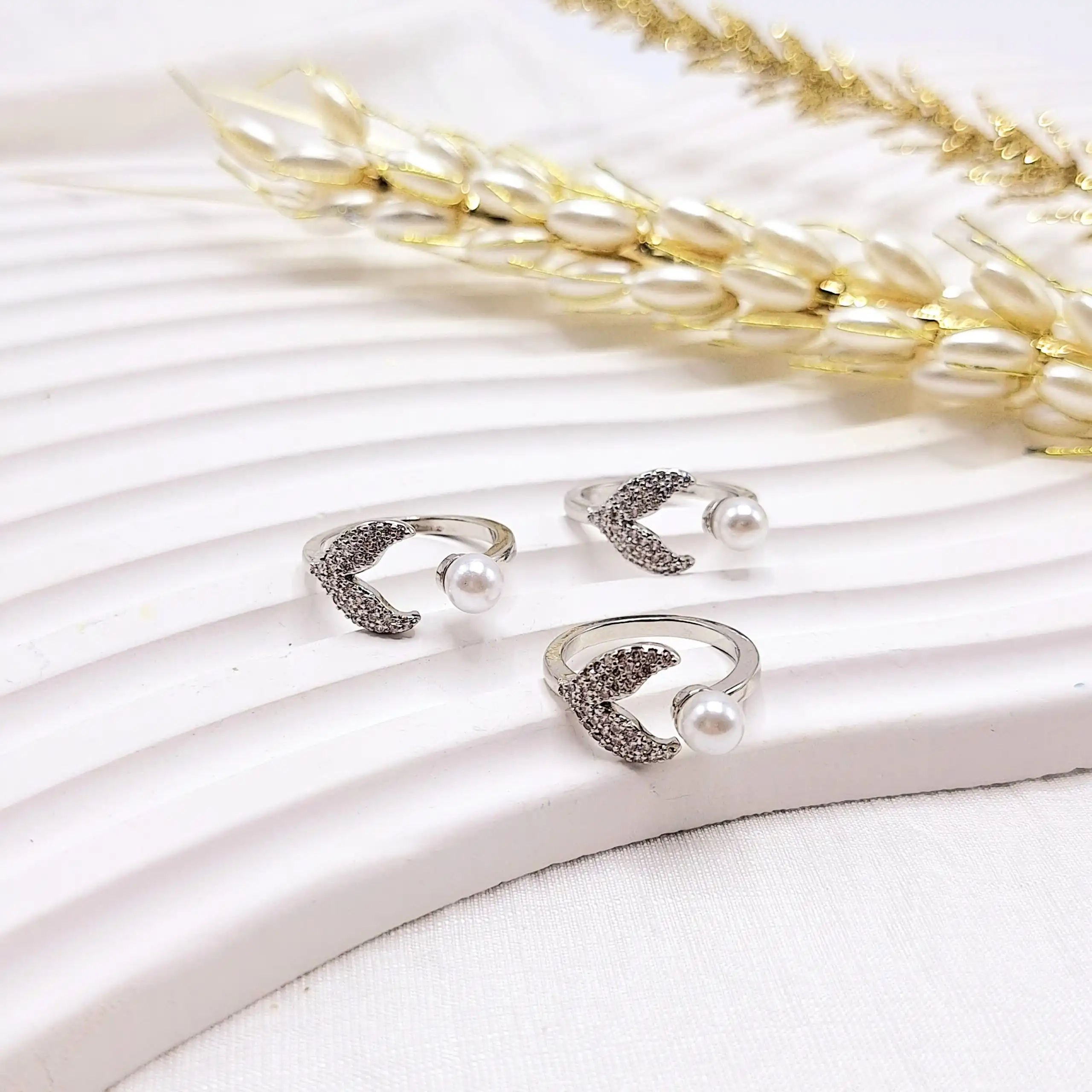 انگشتر پینترستی طرح وال مرواریدی