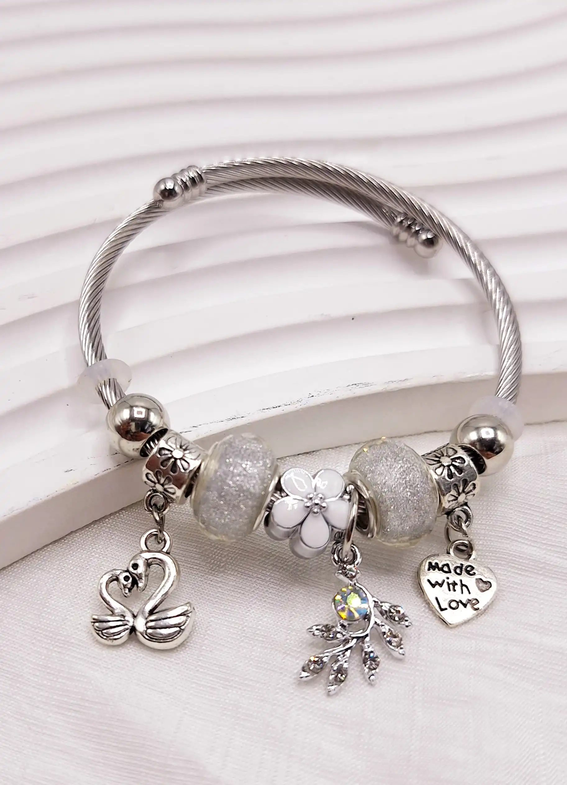 دستبند پرطرفدار بنگل پاندورا