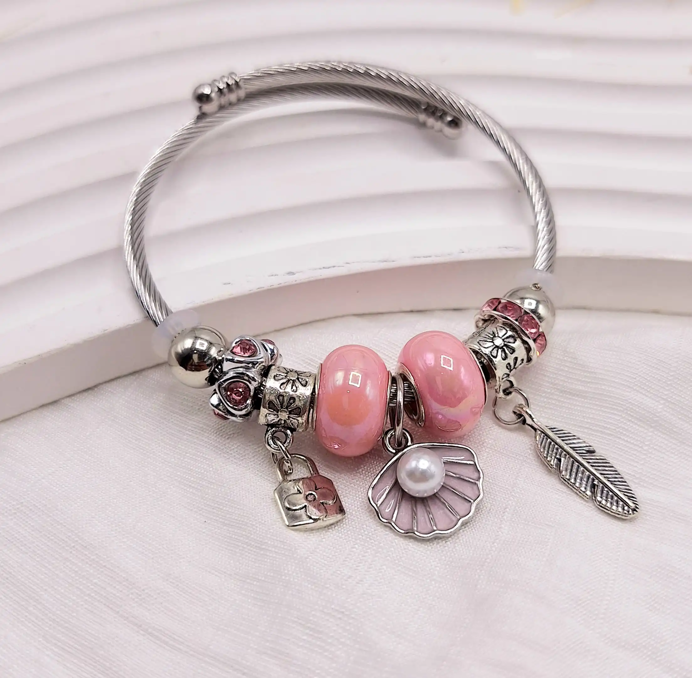 دستبند پرطرفدار بنگل پاندورا