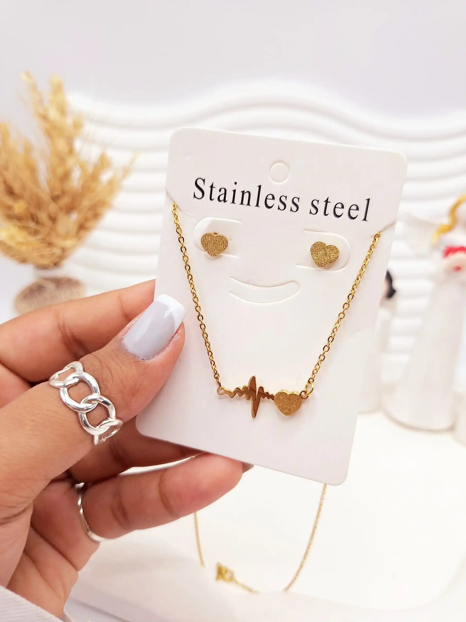 ست گوشواره و گردنبند طرح ضربان قلب طلایی استیل