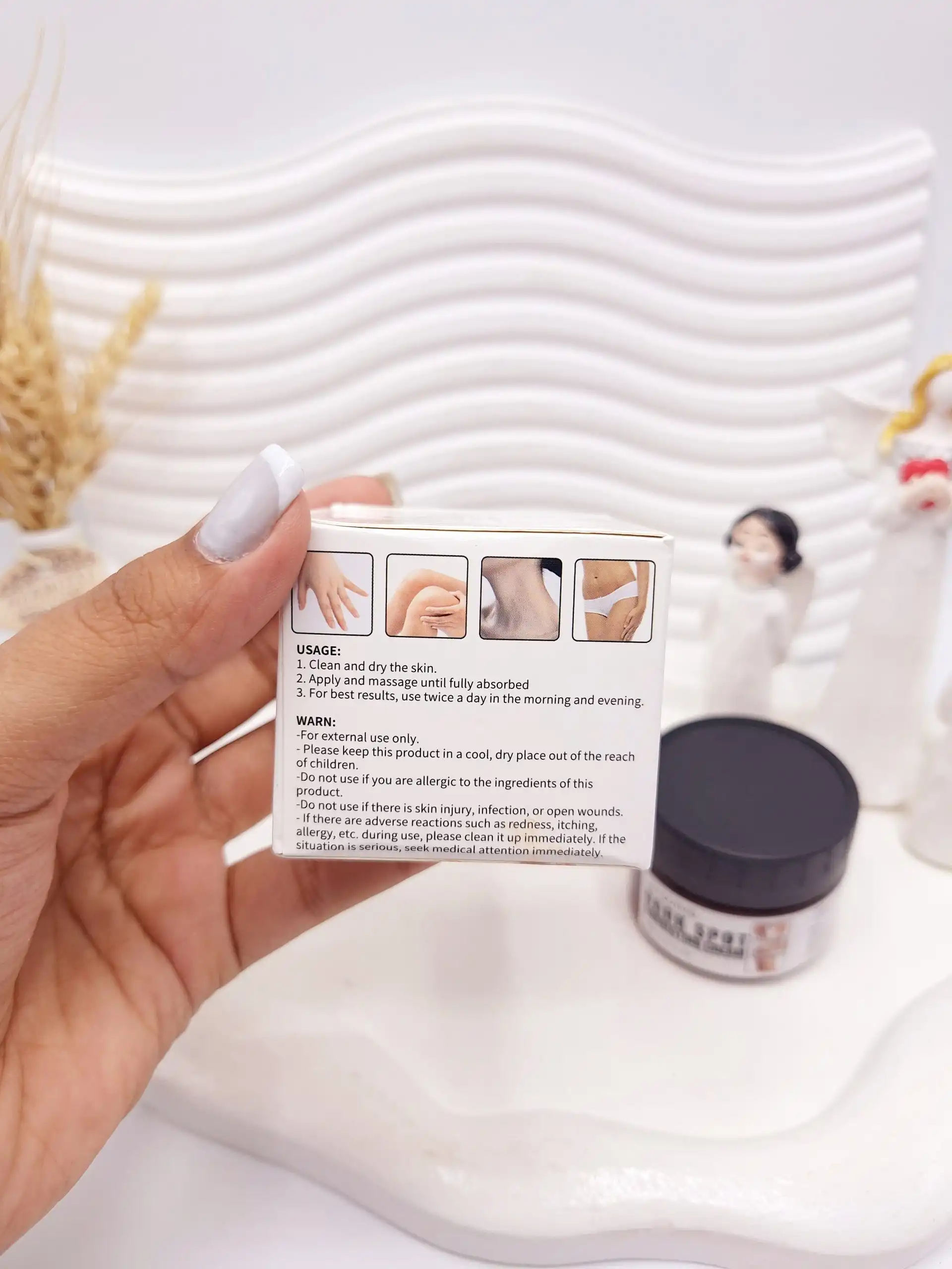 کرم سفید کننده بدن و بیکینی دائمی  برند JAY SUING