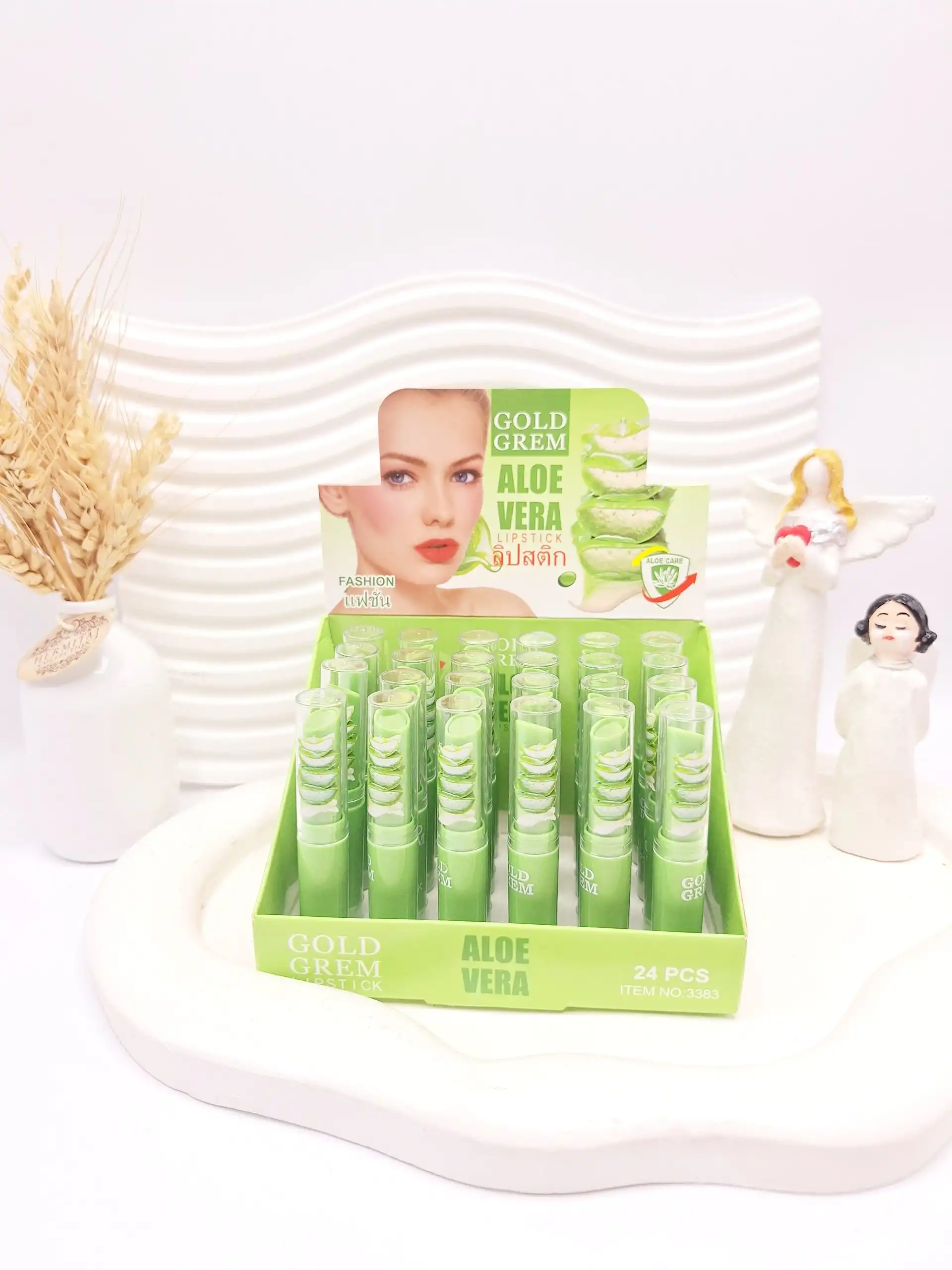 بالم لب آلوئه ورا قلمی برند GoLDGREM کد 3383