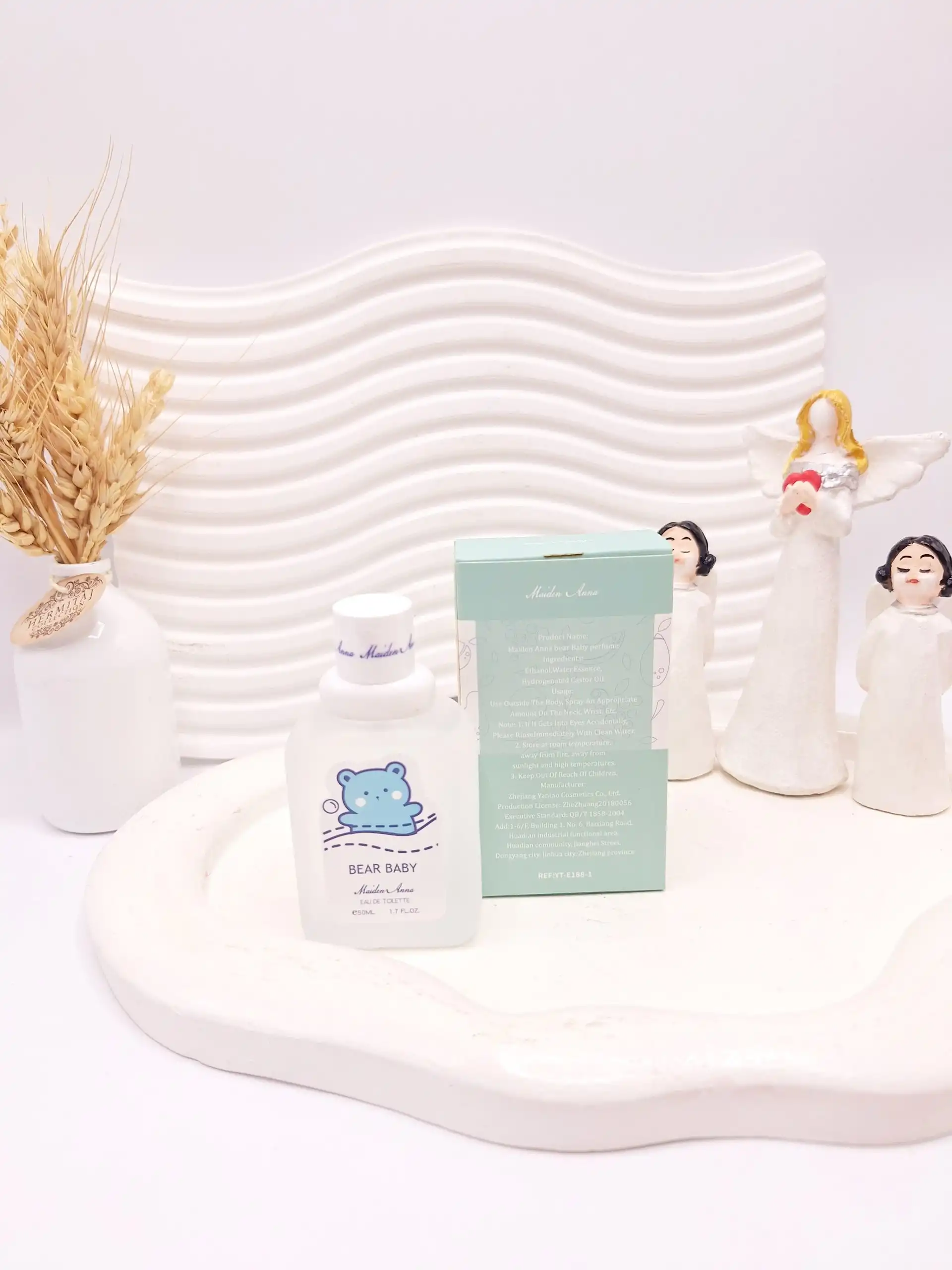 عطر بیکینی رایحه شاد خرسی حجم 50 میل برند میدن آنا کد E188-1