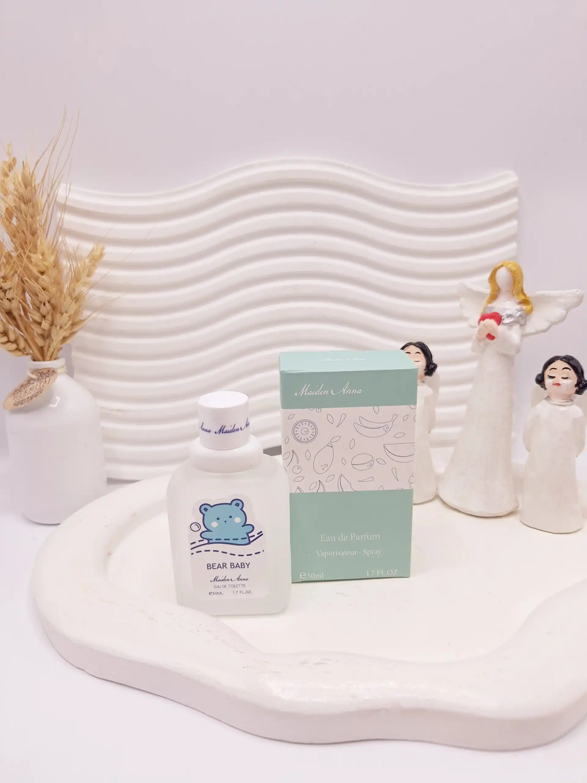 عطر بیکینی رایحه شاد خرسی حجم 50 میل برند میدن آنا کد E188-1