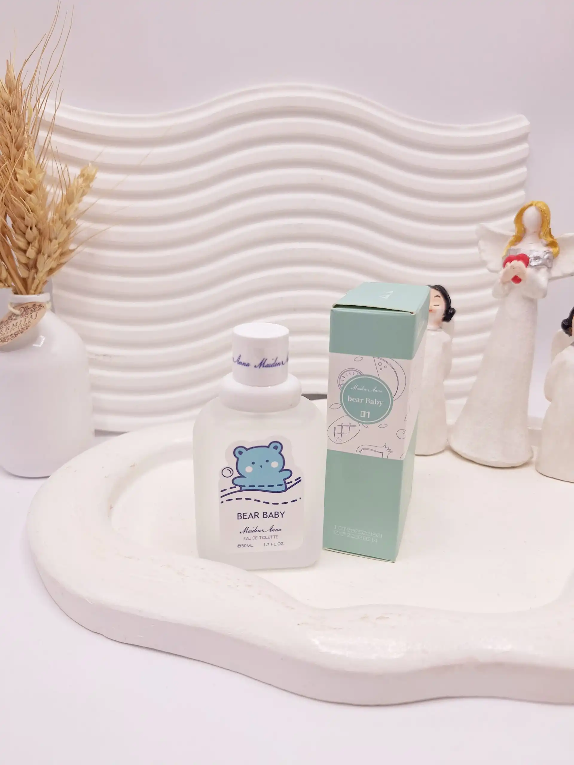 عطر بیکینی رایحه شاد خرسی حجم 50 میل برند میدن آنا کد E188-1