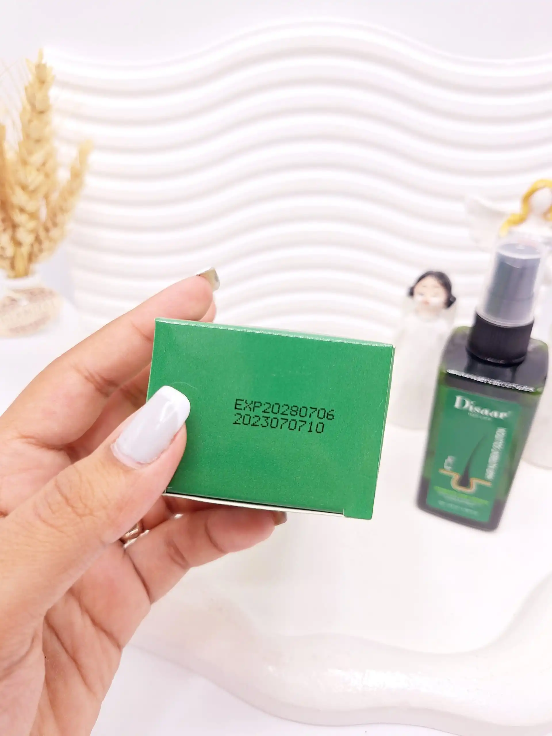 اسپری تقویت ریشه موهای آسیب دیده برند دیسار کد 8045