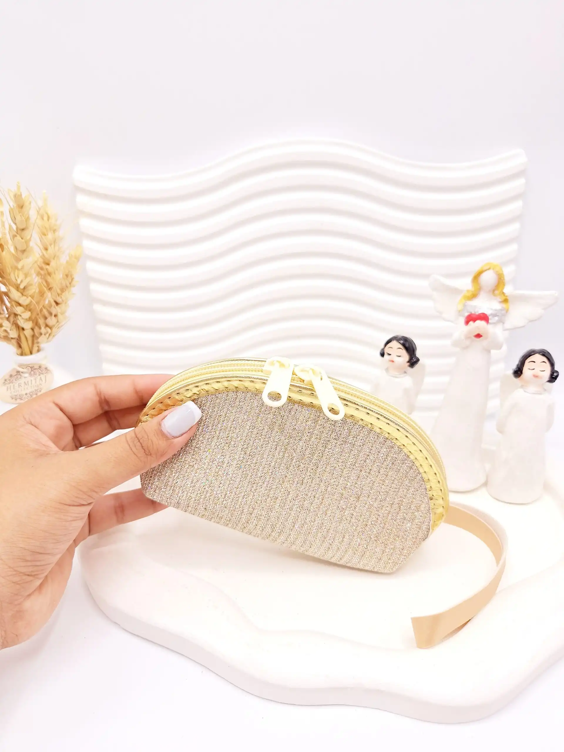 پک کیف آرایش 3 تایی طلقی شاین دار (طلایی)