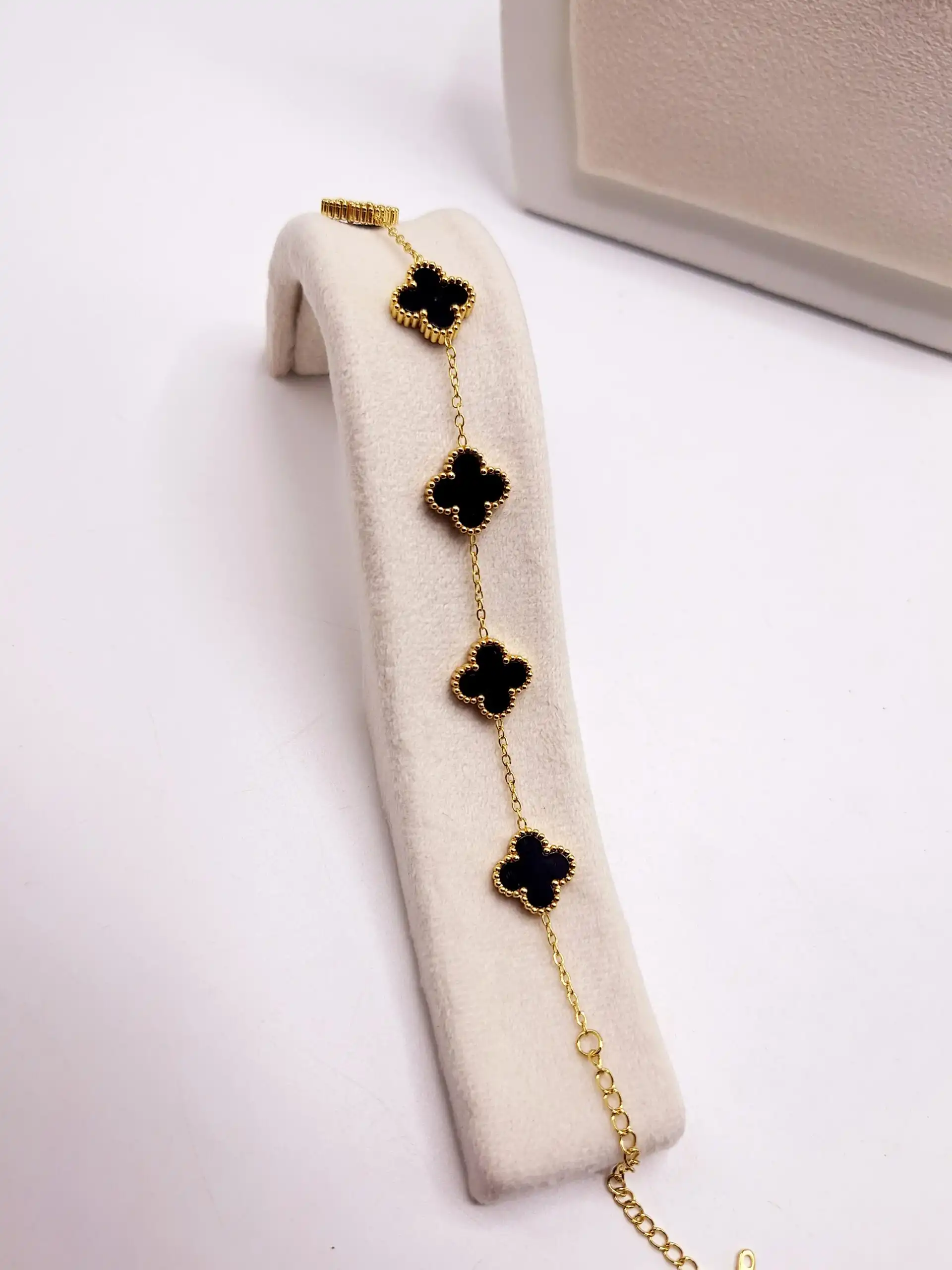 نیم ست کامل ونکلیف رنگ طلایی