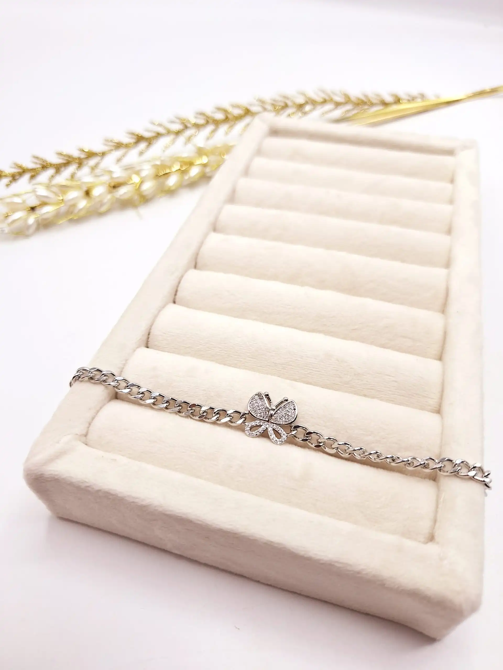 دستبند طرح پروانه استیل