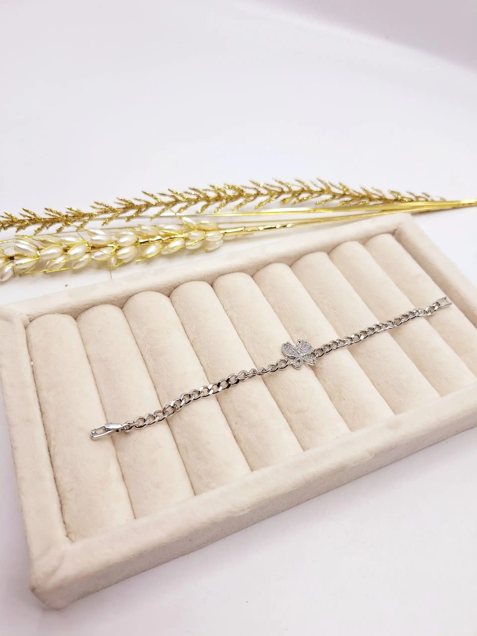 دستبند طرح پروانه استیل