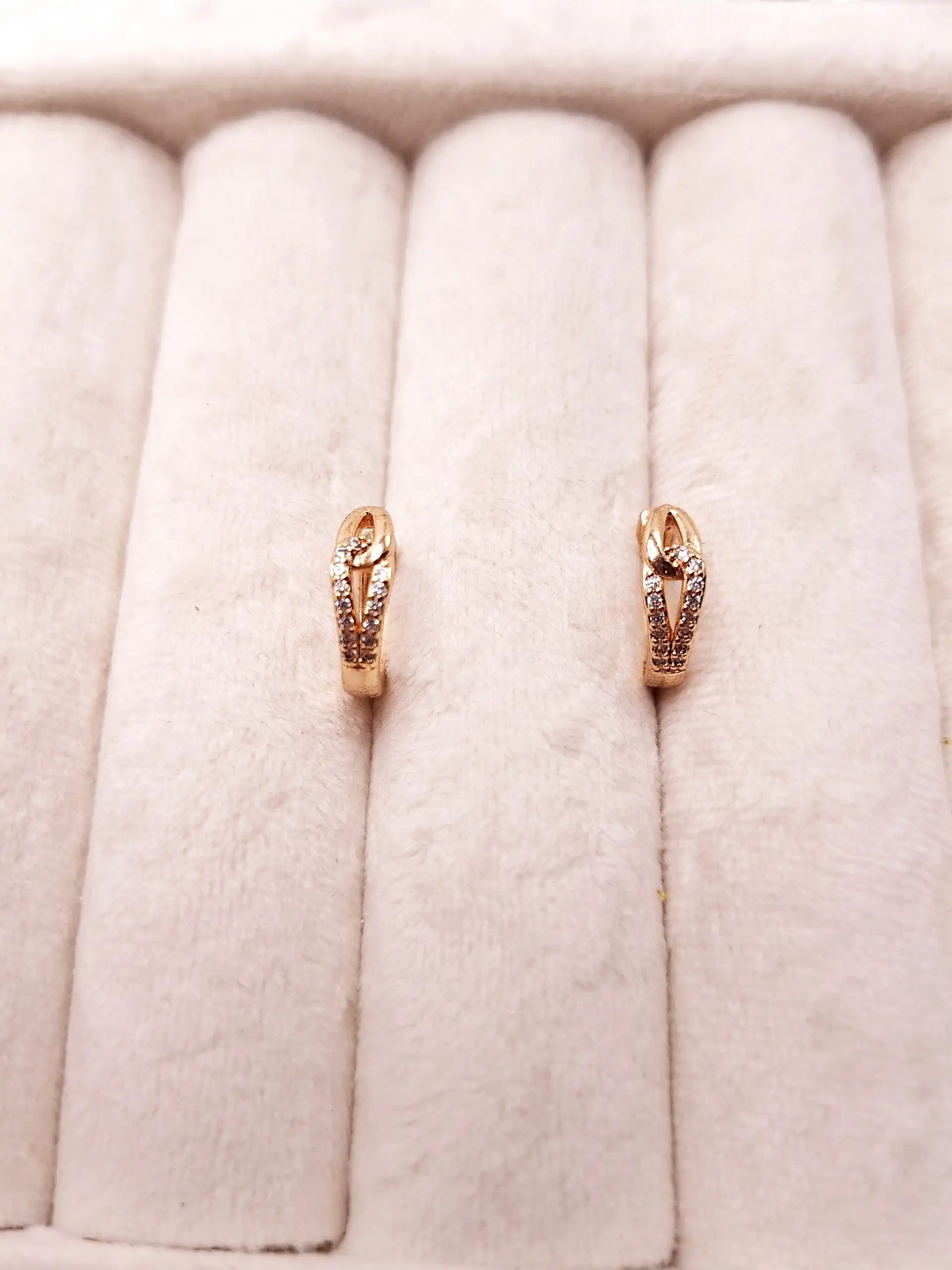 گوشواره طلایی طرح مینمال قفلی برند ژوپینگ