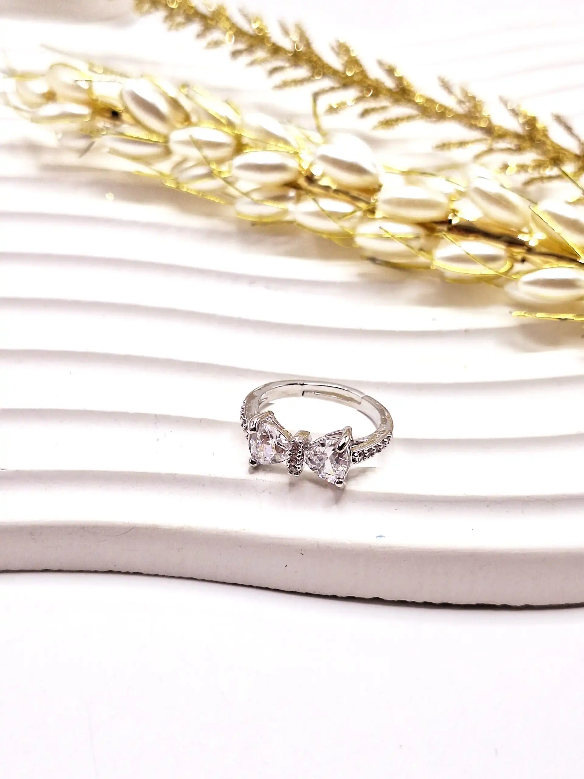 انگشتر طرح پاپیون سوارسکی فری سایز