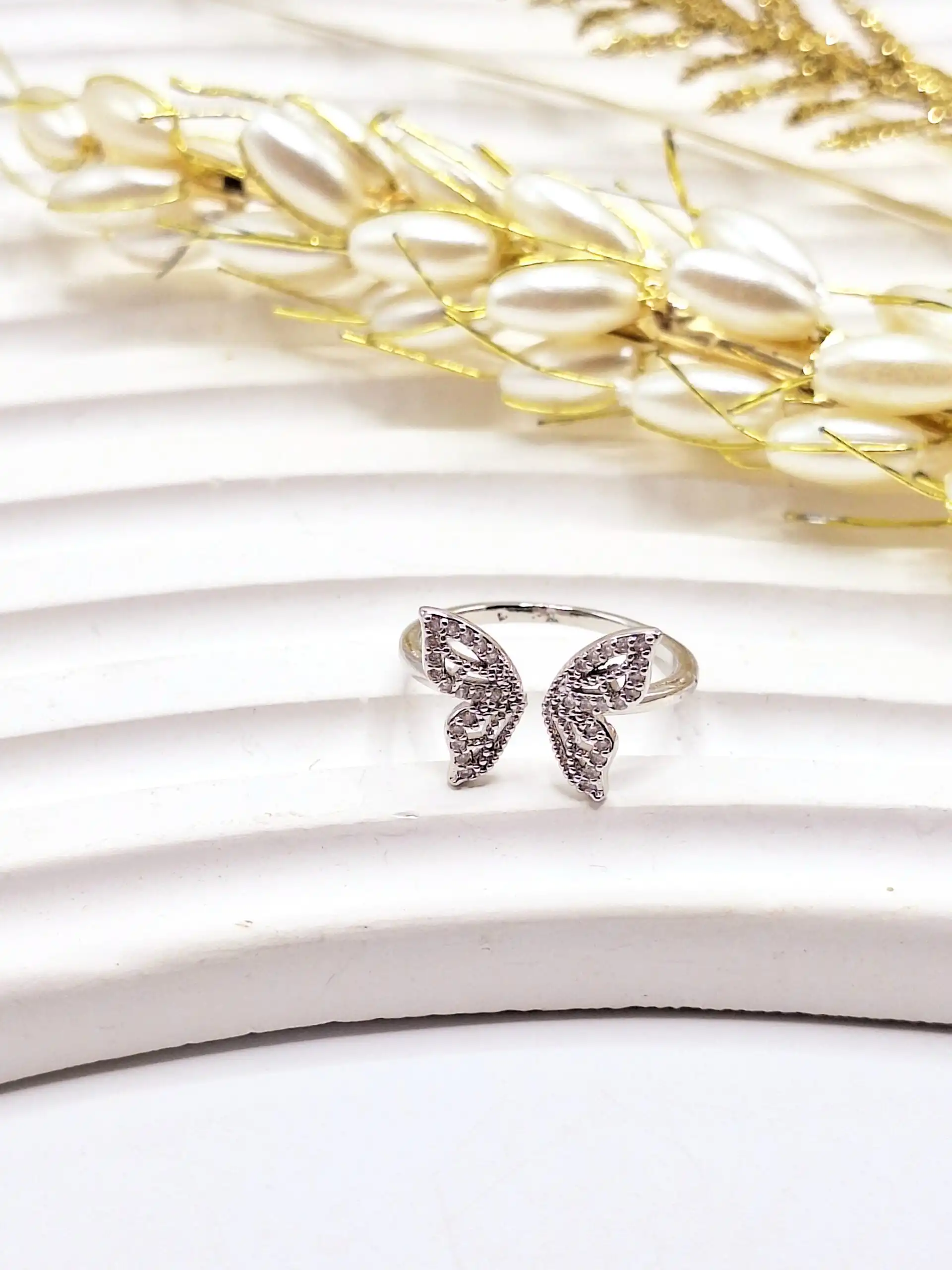 انگشتر پروانه مینمال فری سایز