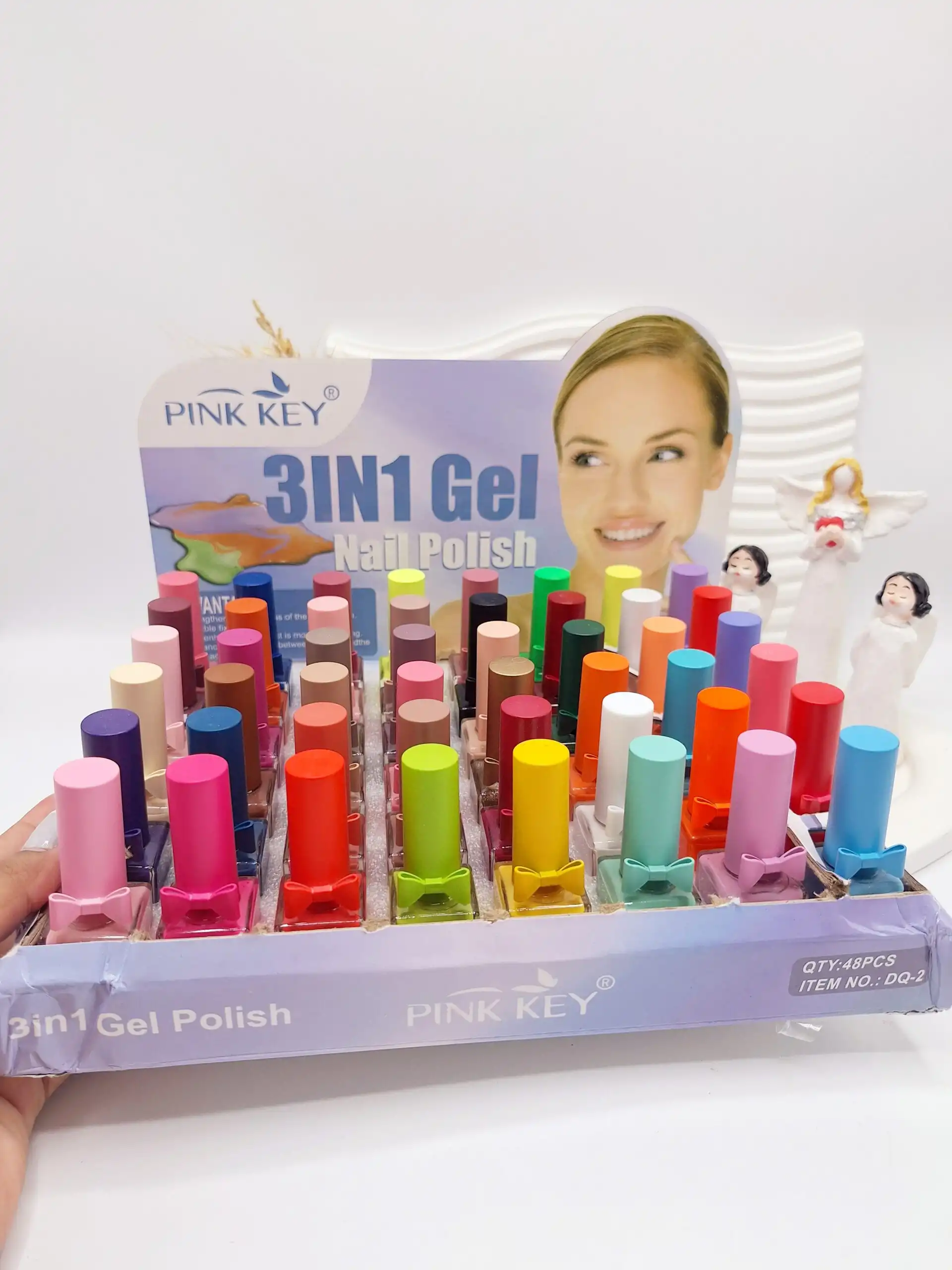 لاک ناخن طرح پاپیون پینک کی