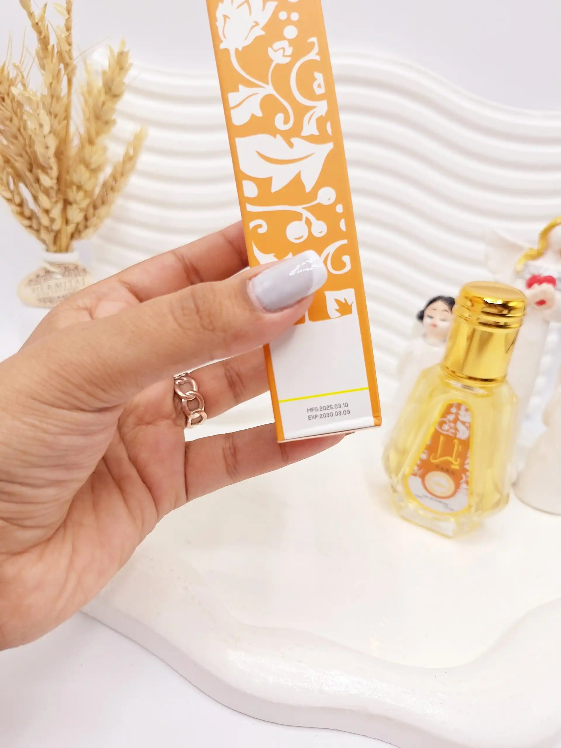 ادکلن شرکتی یارا کارتن نارنجی حجم 100 میل کد 2023