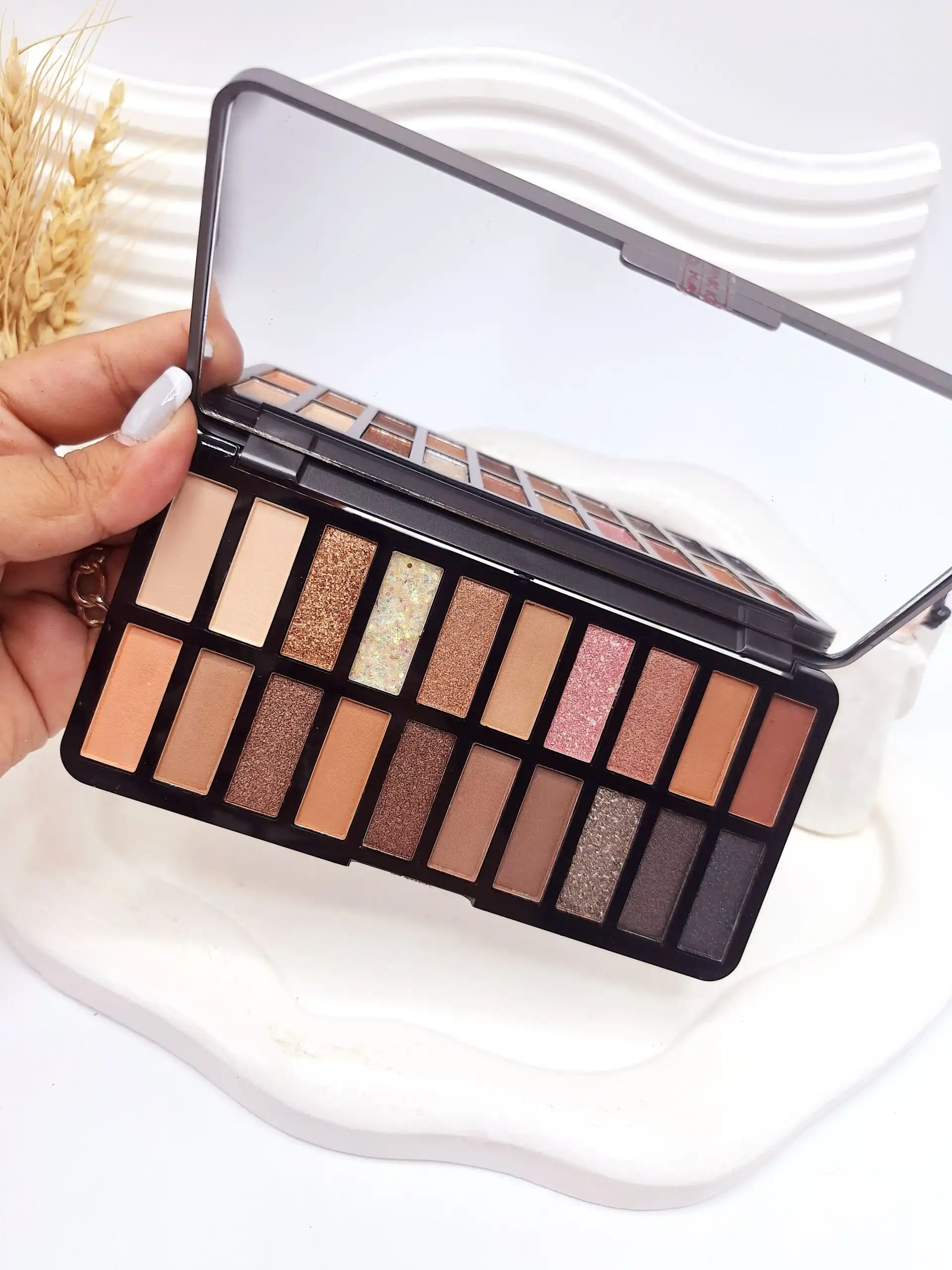 پالت سایه 20 رنگ PINKKEY NUDIST کد Y0044