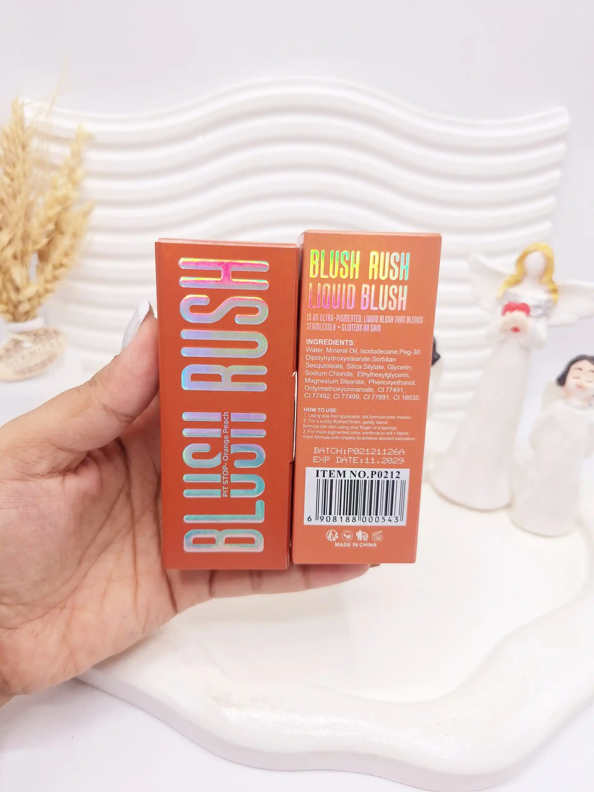 رژگونه و رژ لب مایع پیجوان کد p0212