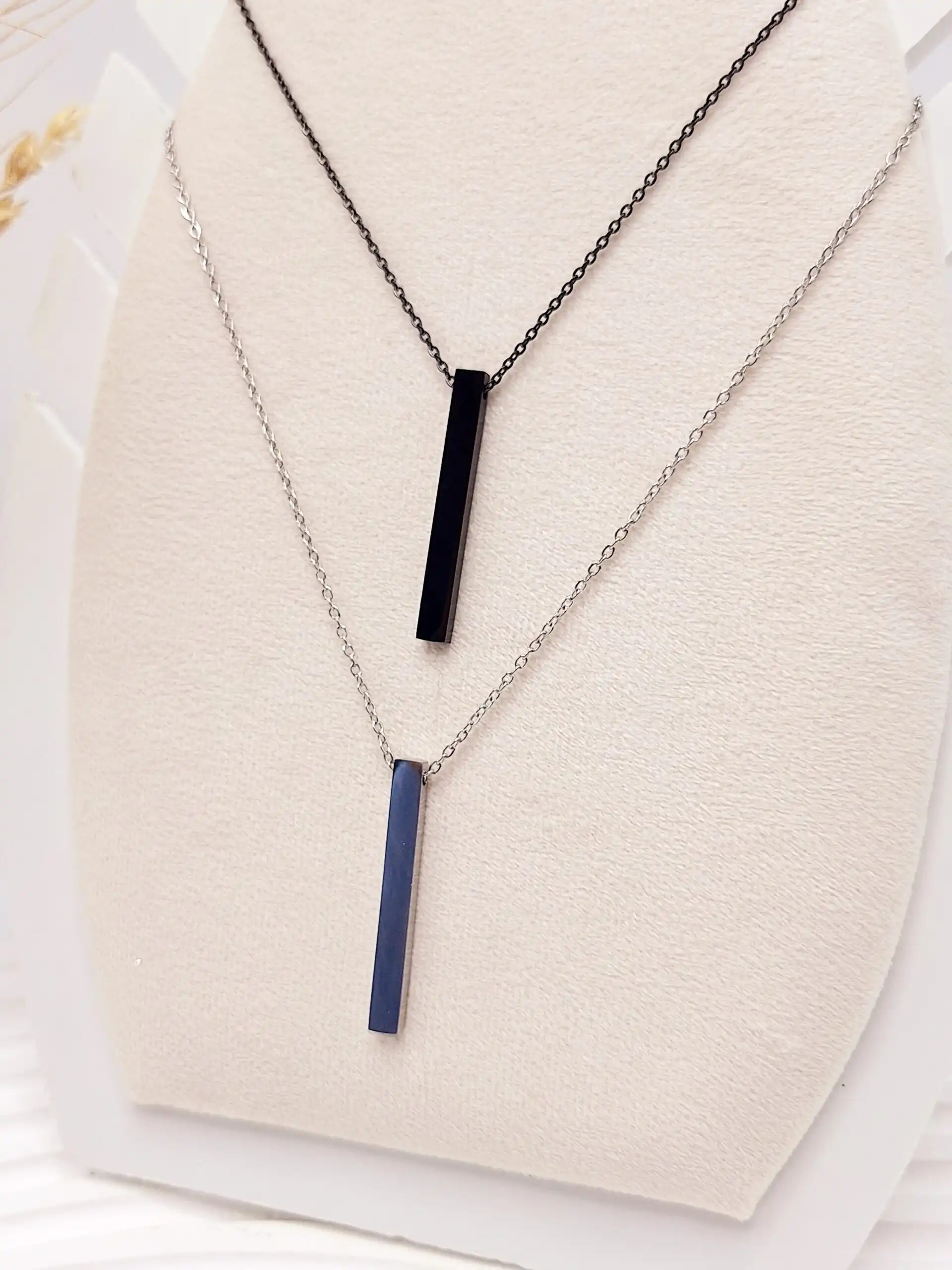 ست گردنبند دوتایی کاپلی طرح مکعب نقره ای و مشکی