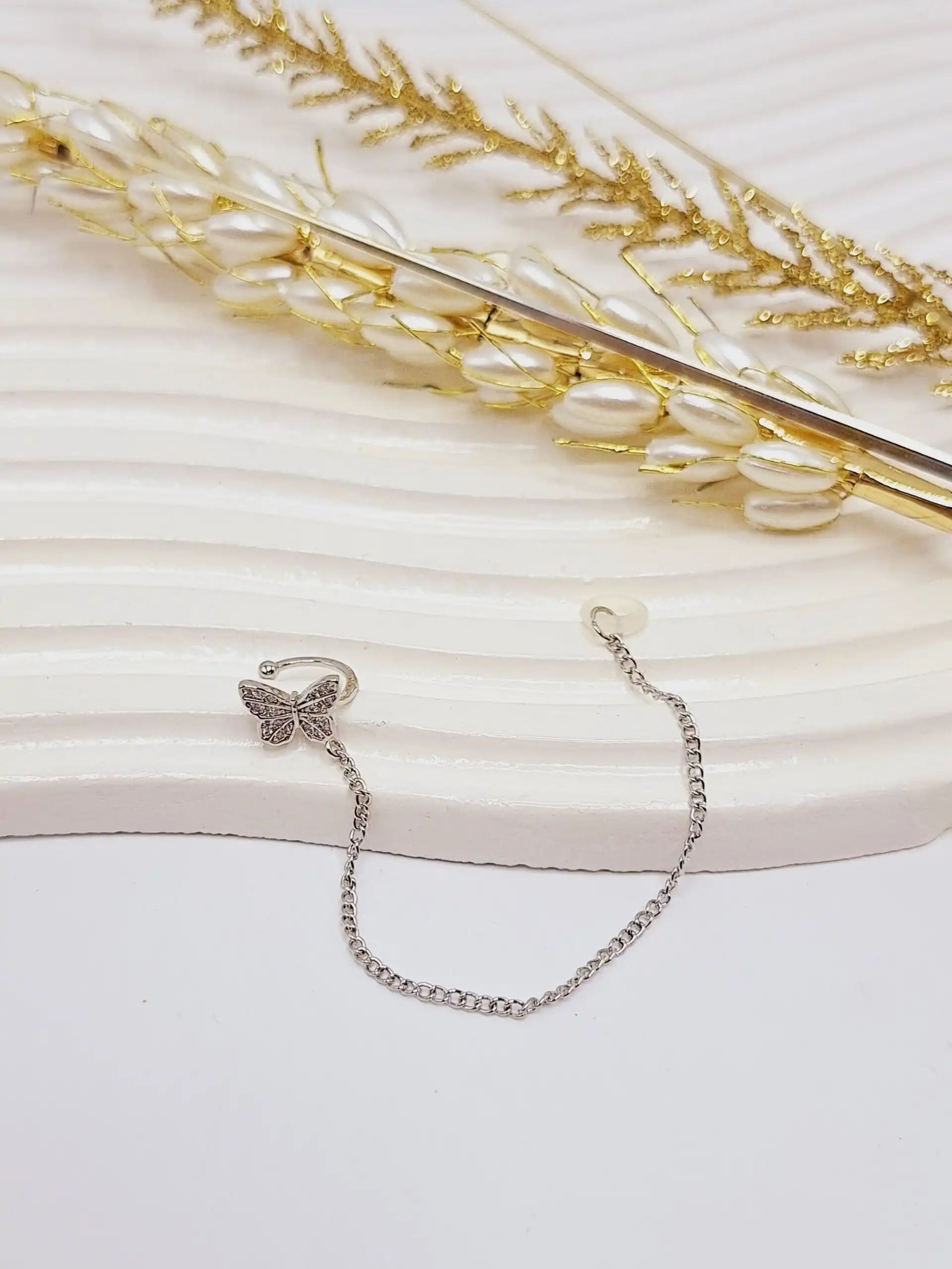 گوشواره ایرکاف طرح پروانه نگینی