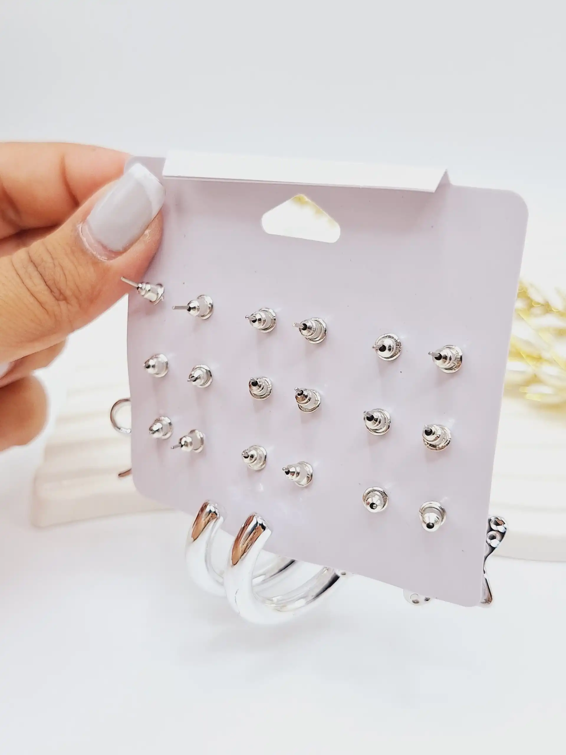 پک گوشواره 9 تایی مجلسی آبکاری رادیوم