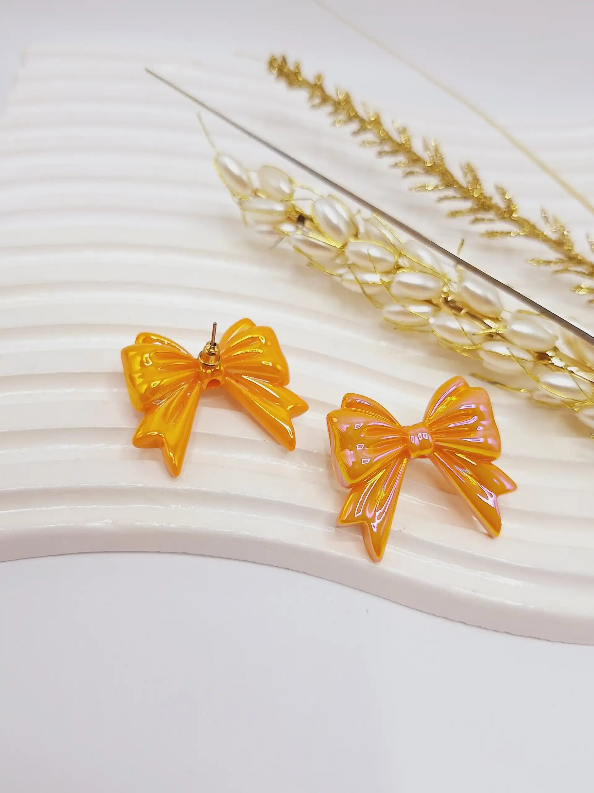 گوشواره آبنباتی طرح پاپیون (نارنجی)