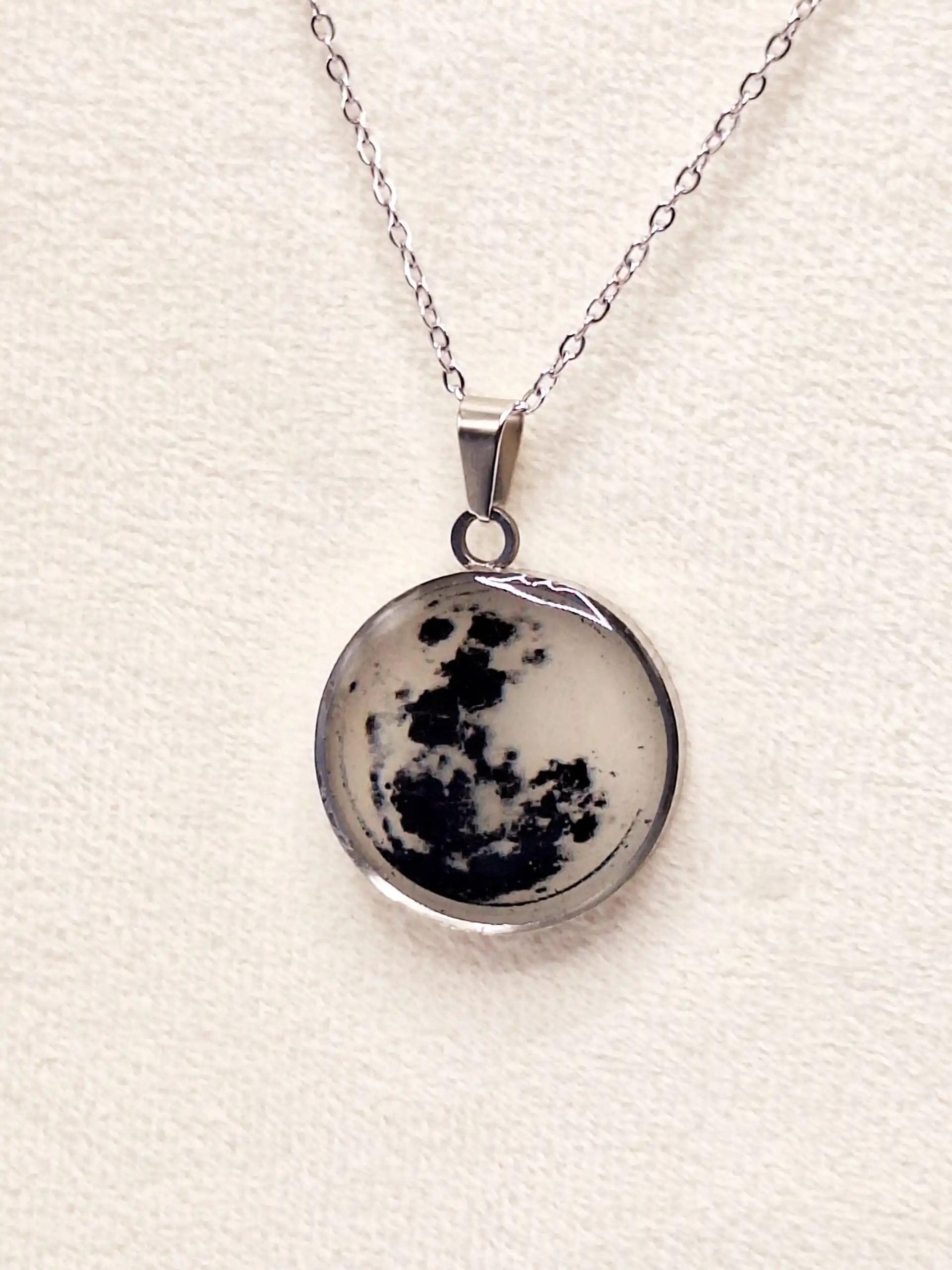 گردنبند ماه شبتاب