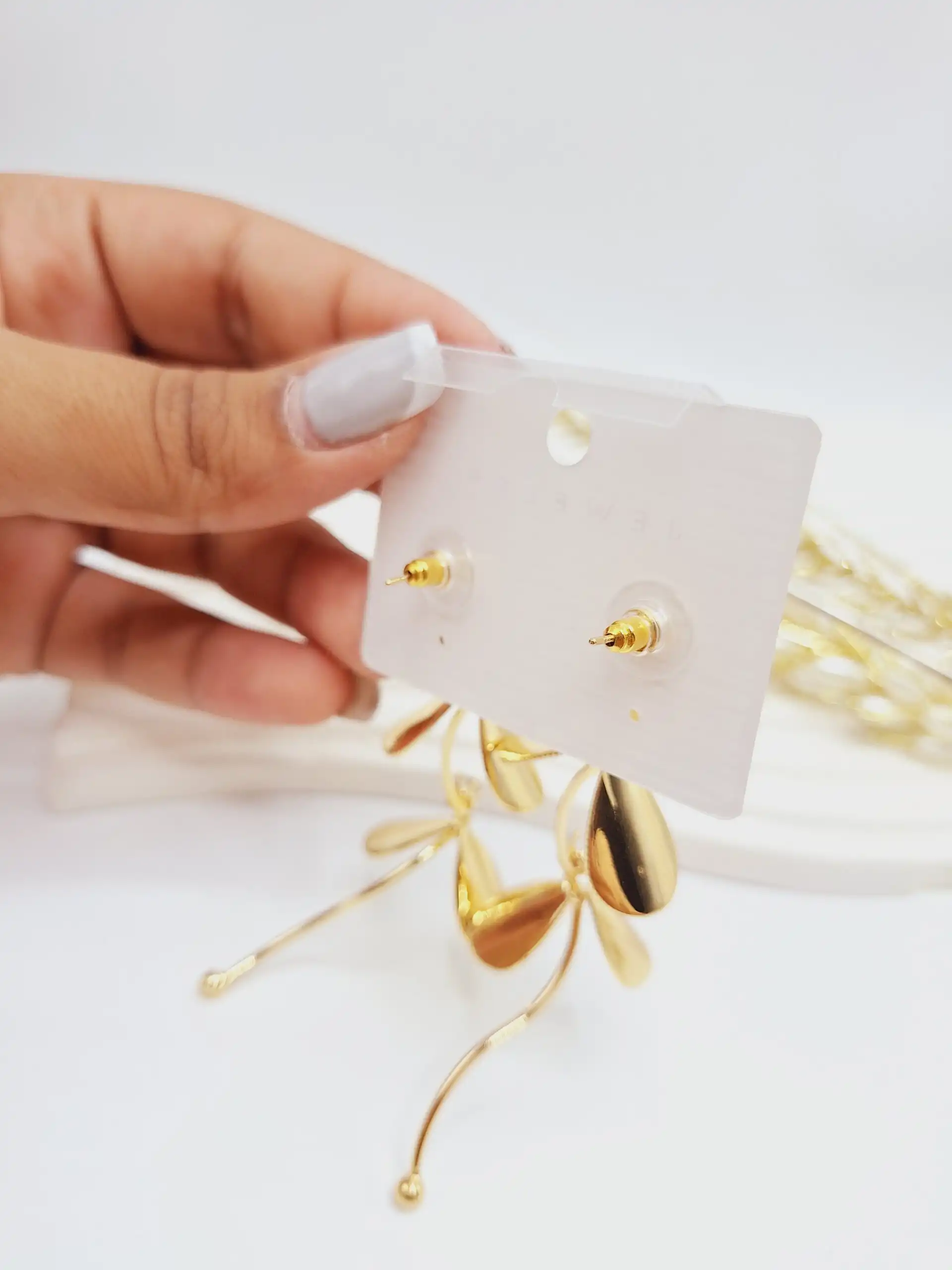 گوشواره آب نقره مدل مجلسی 3 پر آویز دار