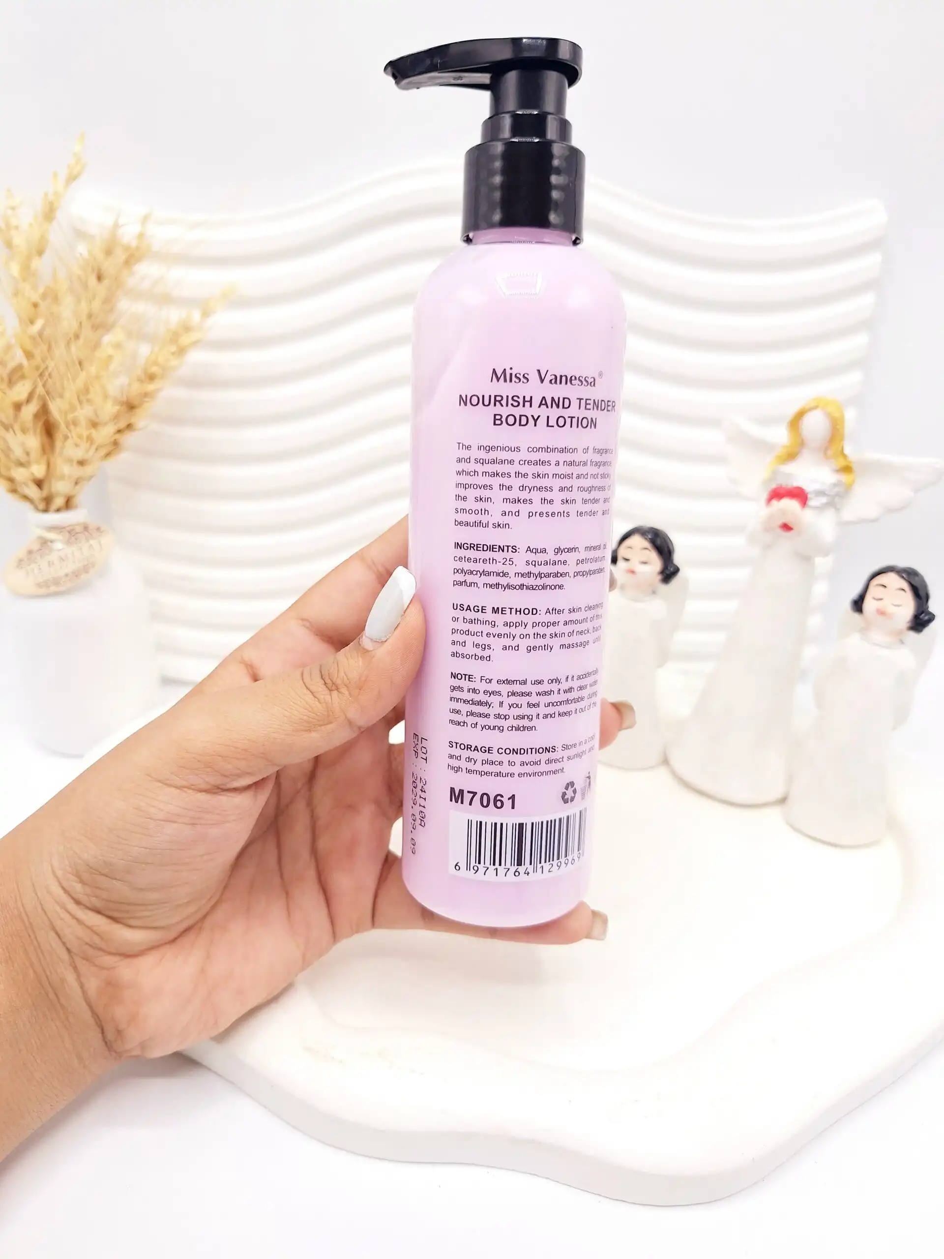 لوسیون بستنی وانیلی میس ونسا کد M7061