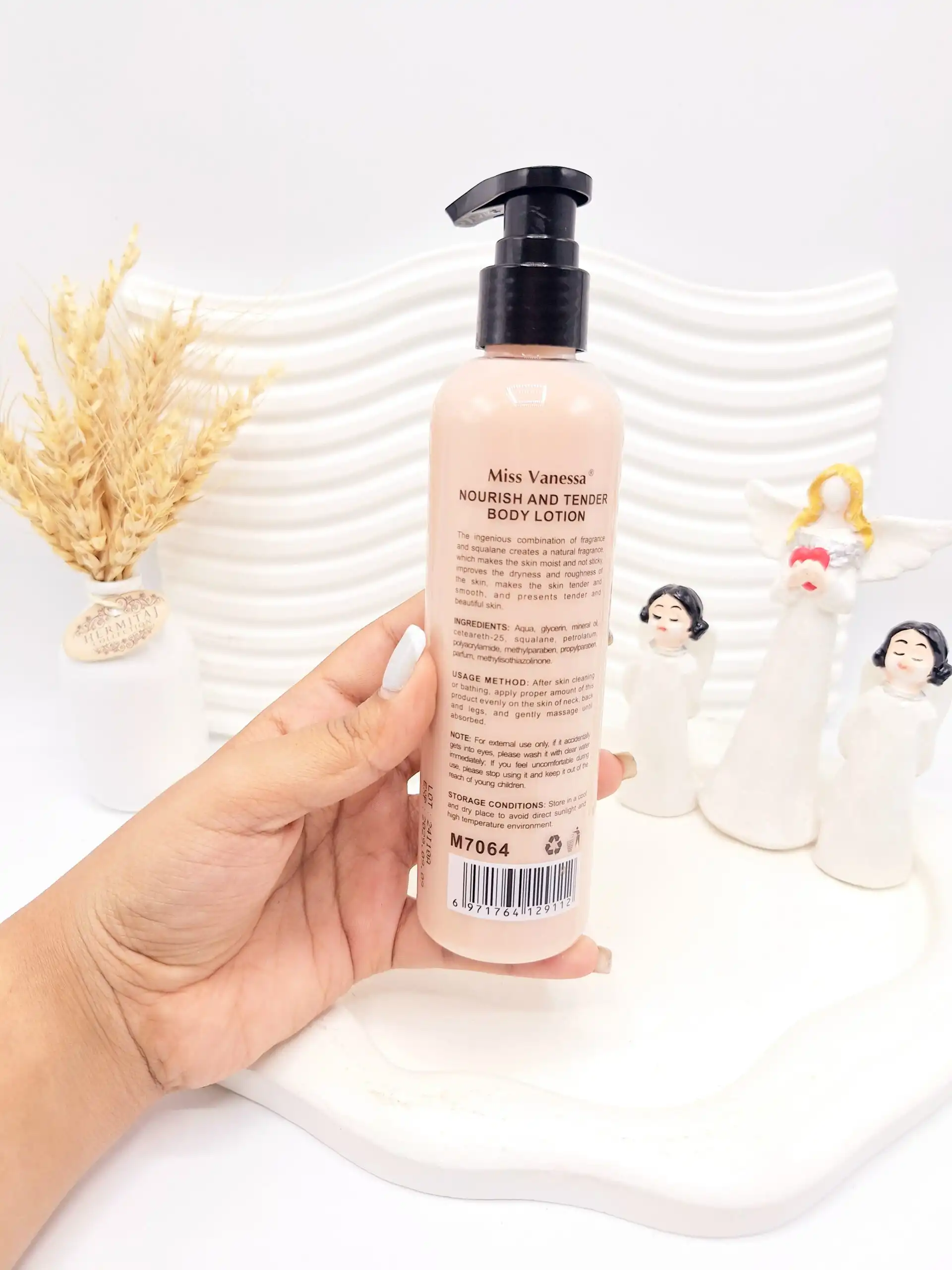 لوسیون توت فرنگی میس ونسا کد M7064