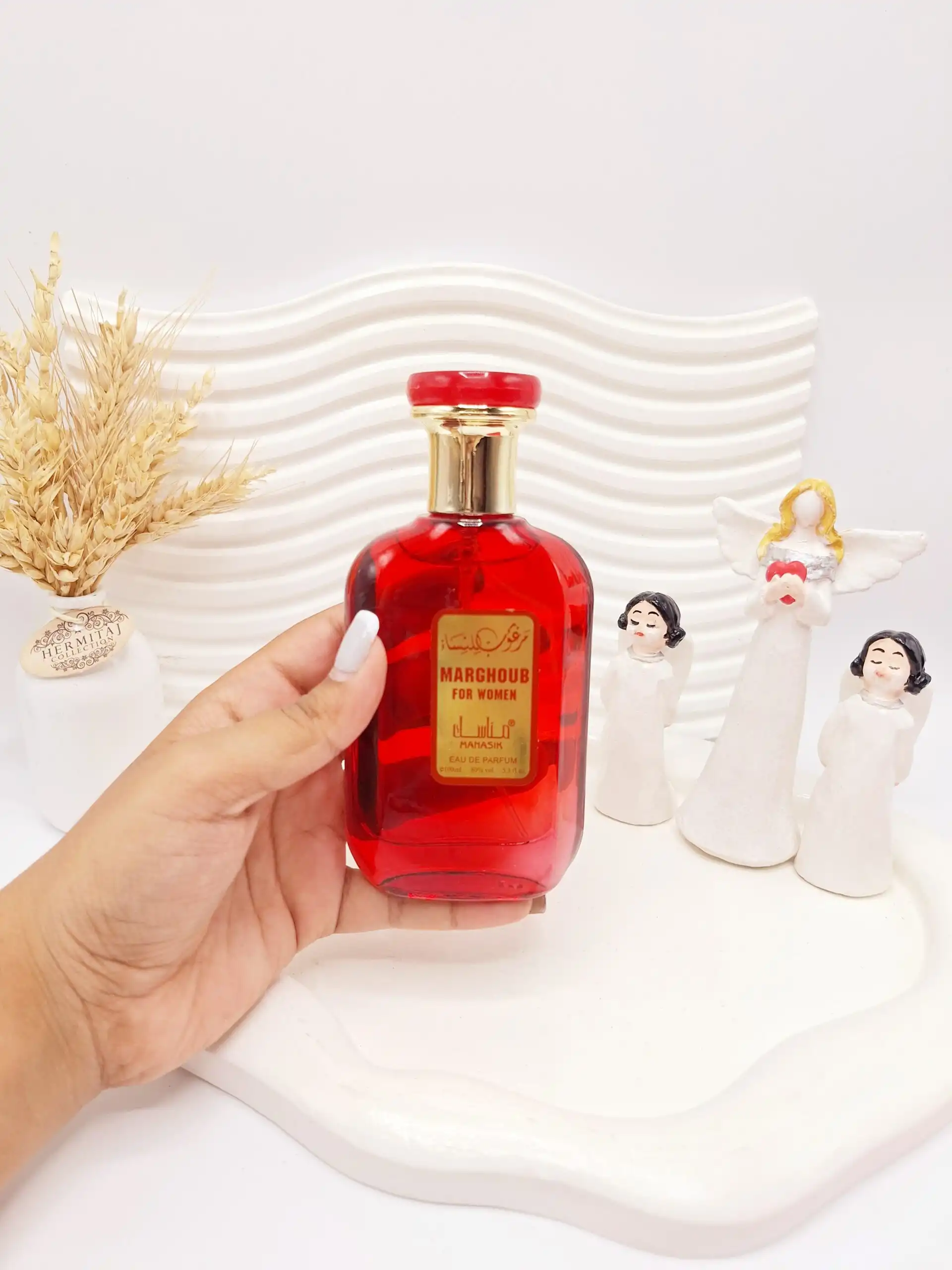 ادکلن مرغوب للنسا حجم 100 میل رنگ قرمز