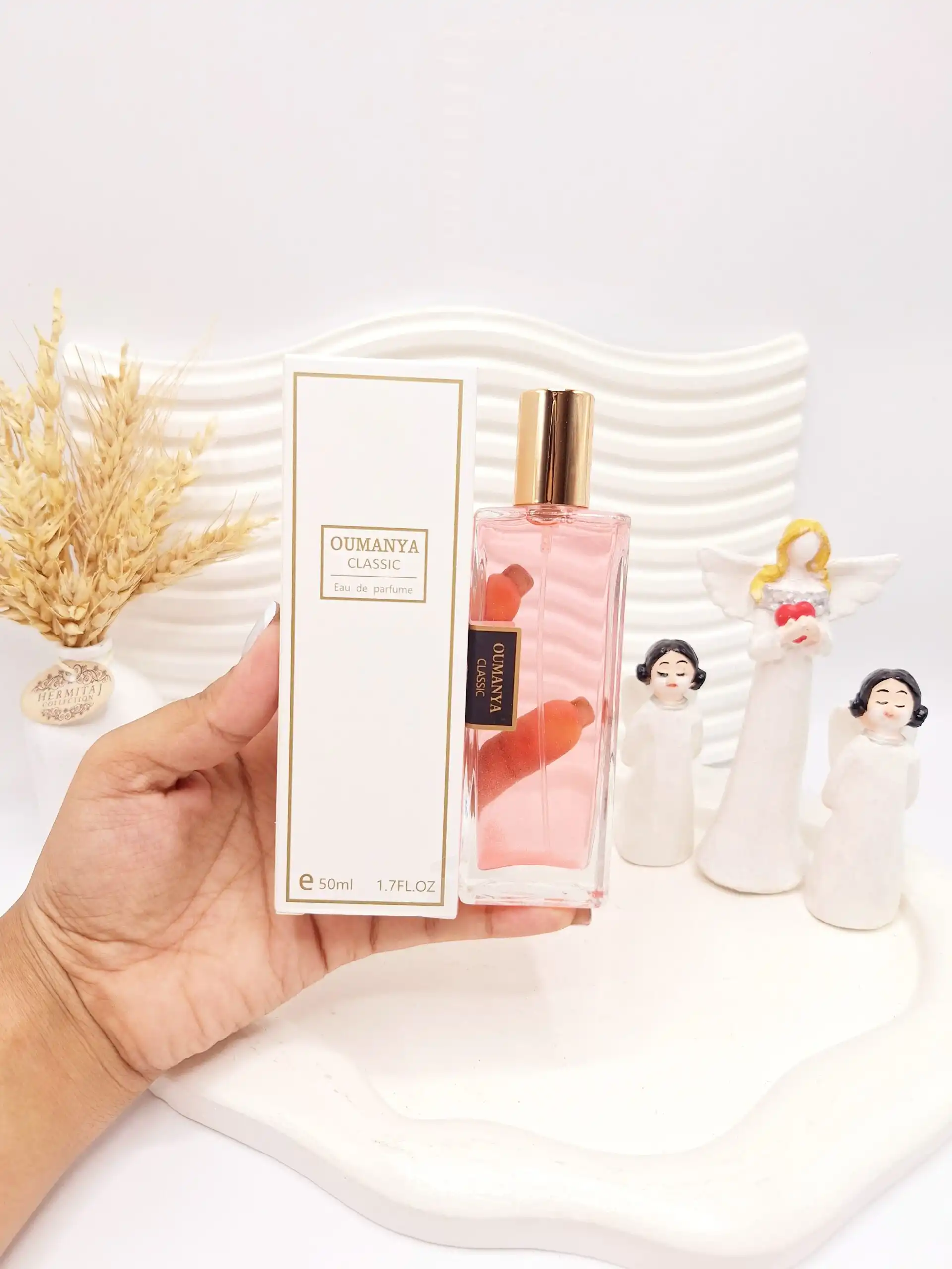 بادی اسپلش شاین دار خوشبو OUMANYA CLASSIC حجم 50 میل کد 1018