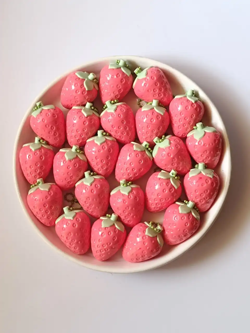 بالم لب توت فرنگی آویز دار کد 6807