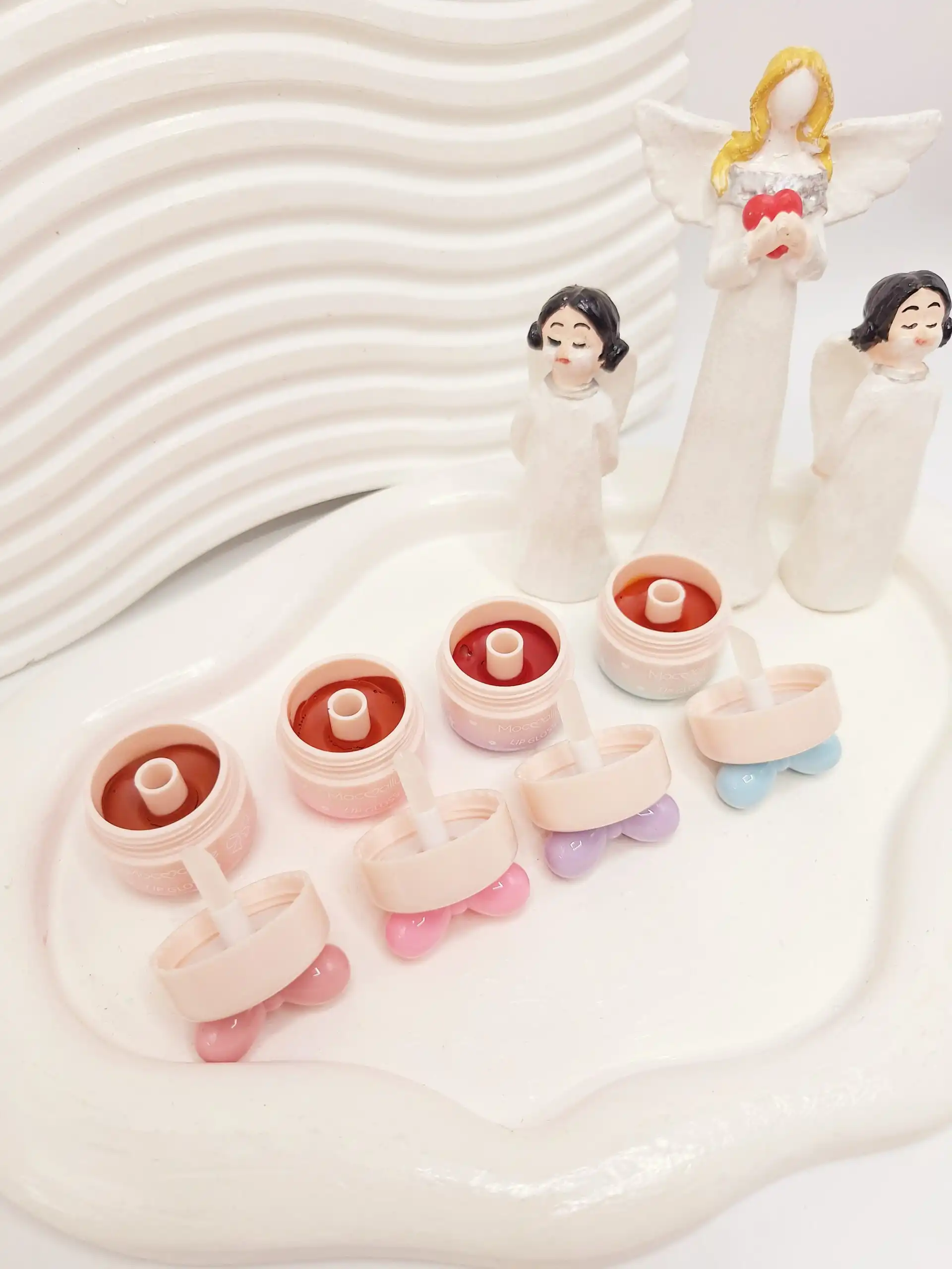 موس لب پاپیونی همراه با اپلیکاتور موکالره کد 967