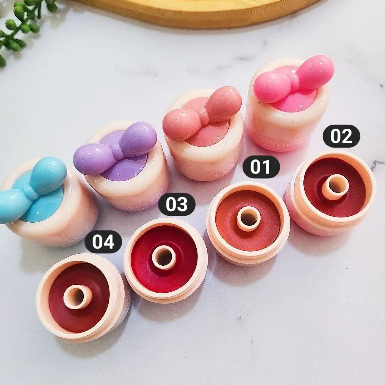 موس لب پاپیونی همراه با اپلیکاتور موکالره کد 967