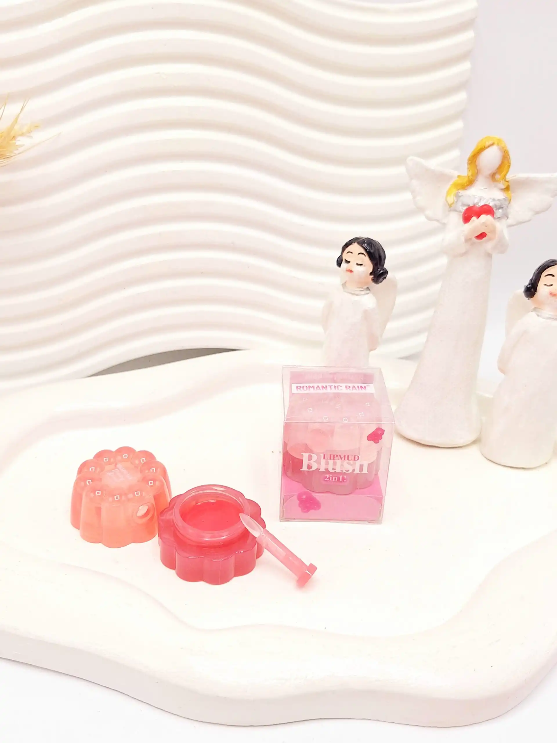 رژ لب کاسه ای نرم طرح ژله ای ROMANTIC RAIN کد 2720